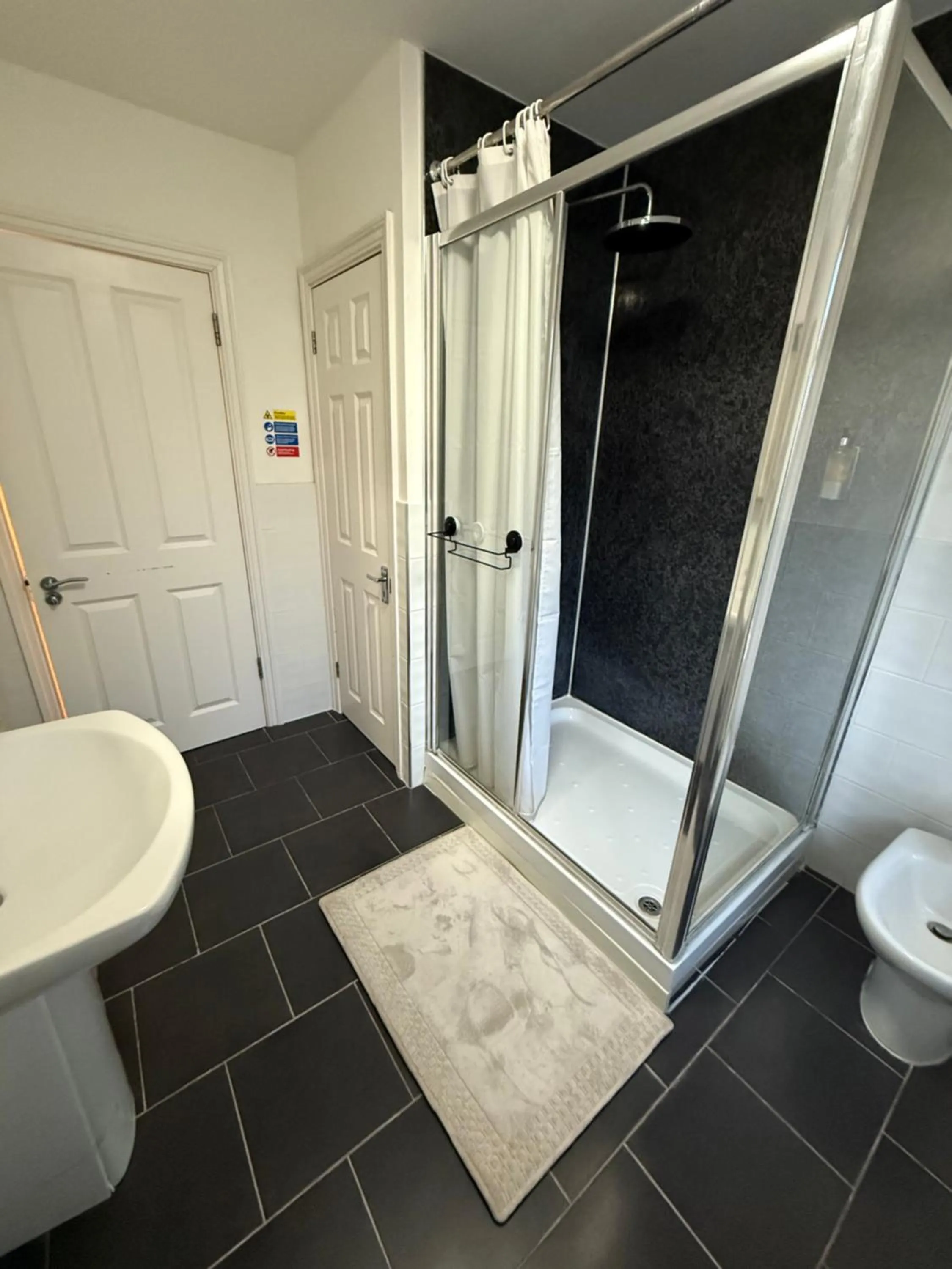 Shower in Clifton House Brighton