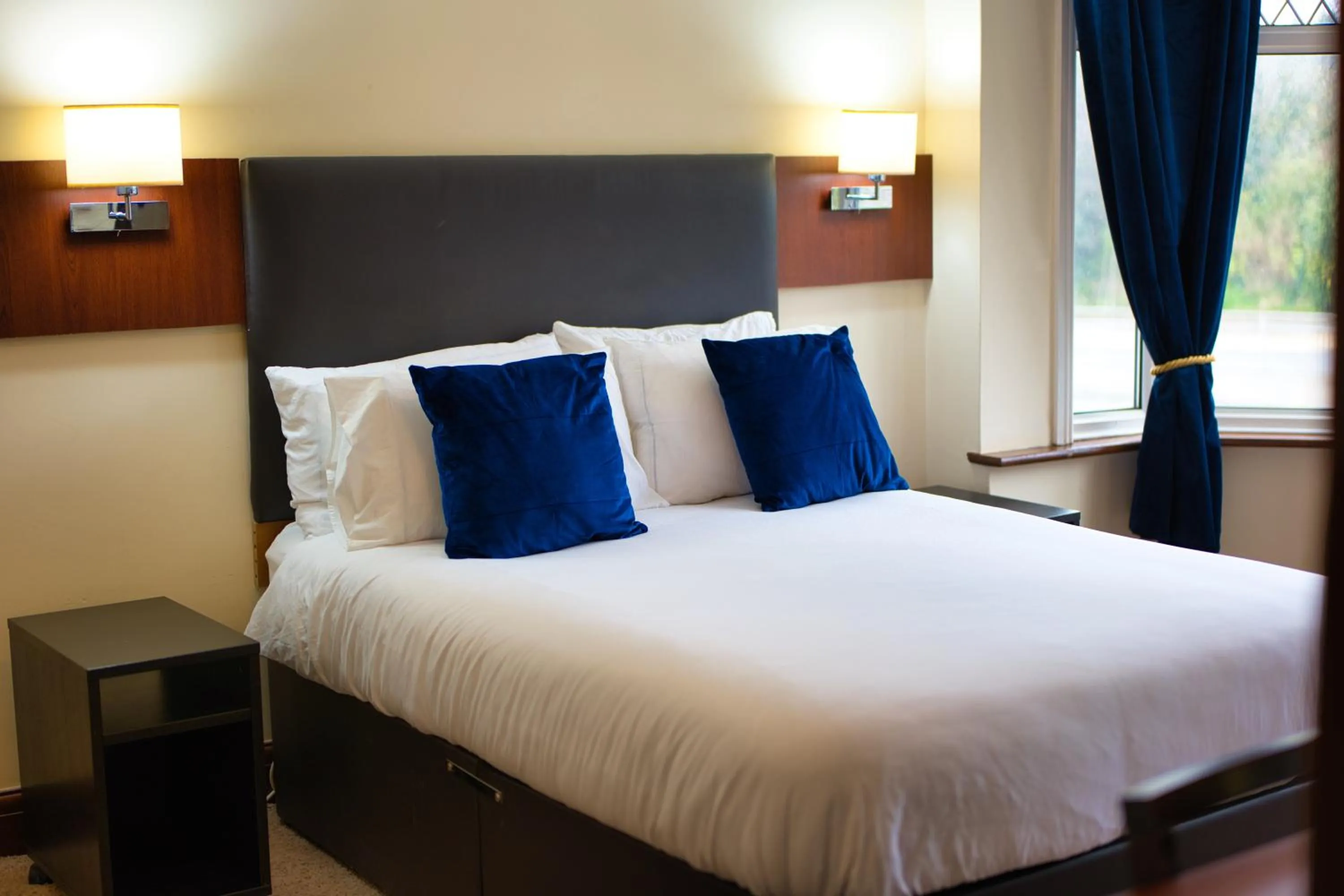 Bed in Clifton House Brighton