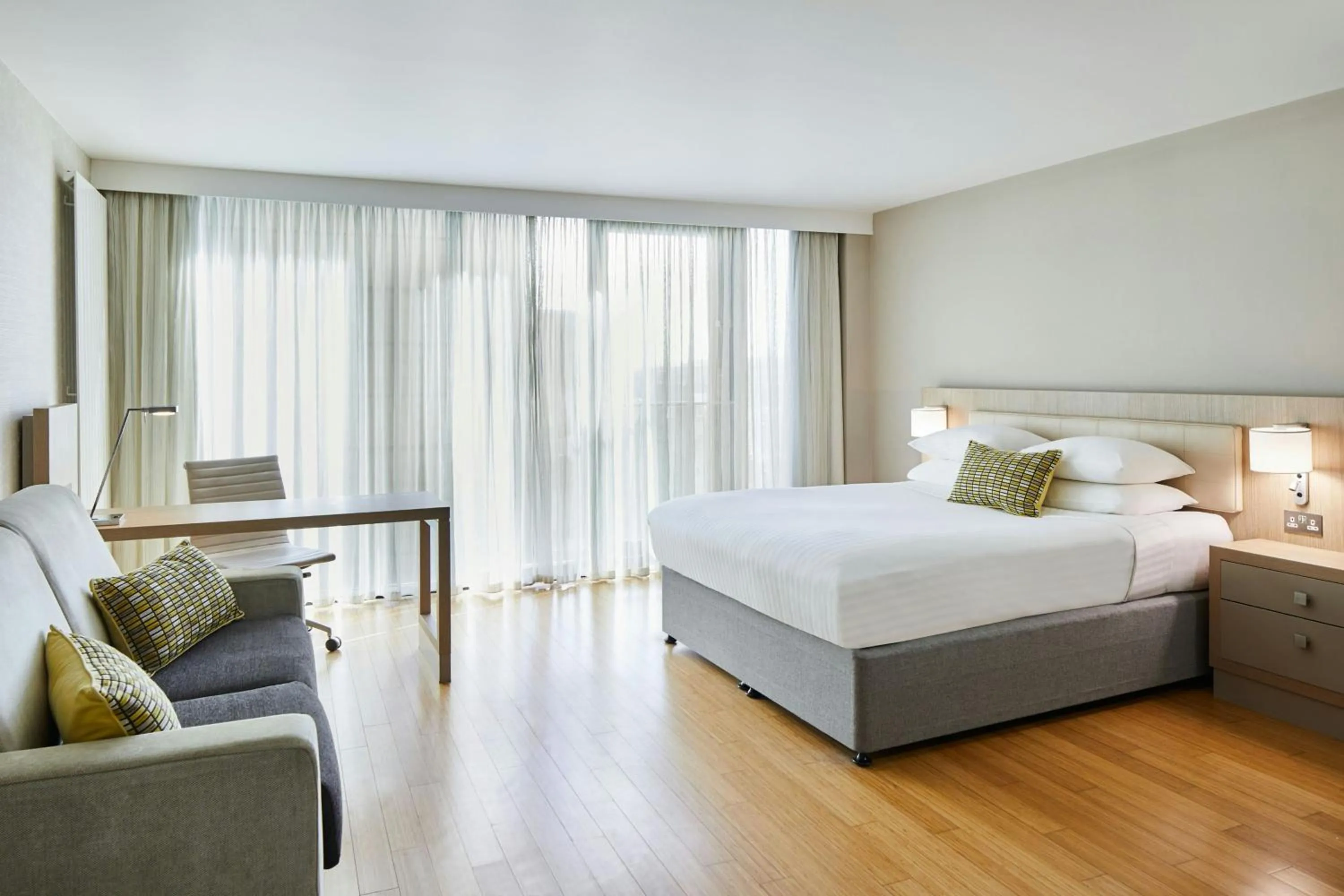 Bedroom, Bed in Residence Inn by Marriott Edinburgh