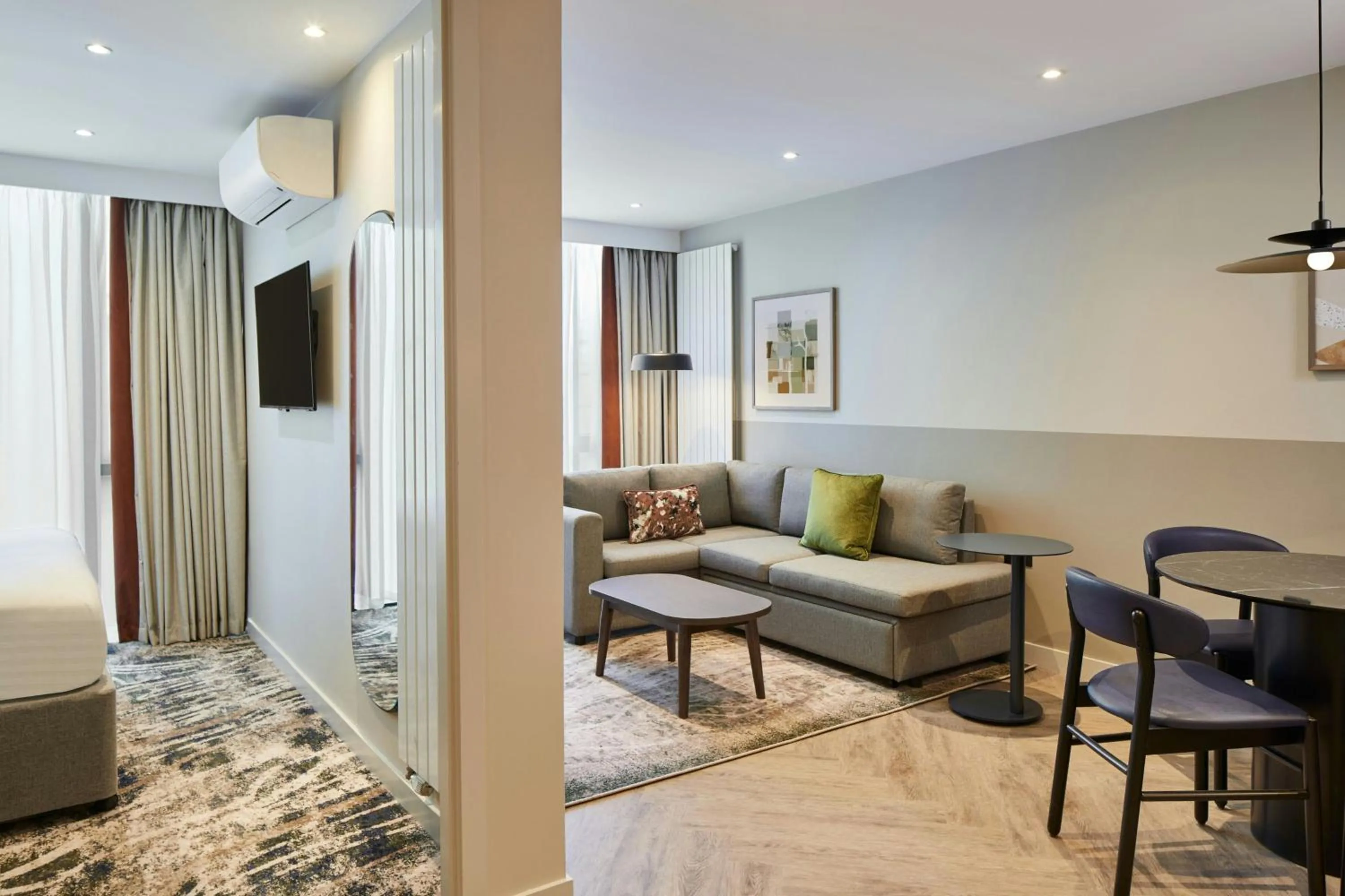 Bed in Residence Inn by Marriott Edinburgh