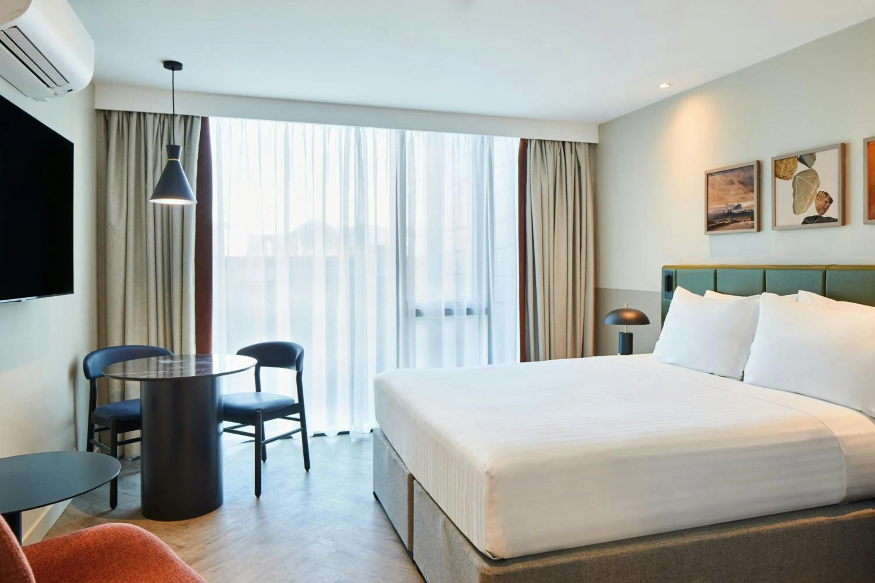 Bed in Residence Inn by Marriott Edinburgh