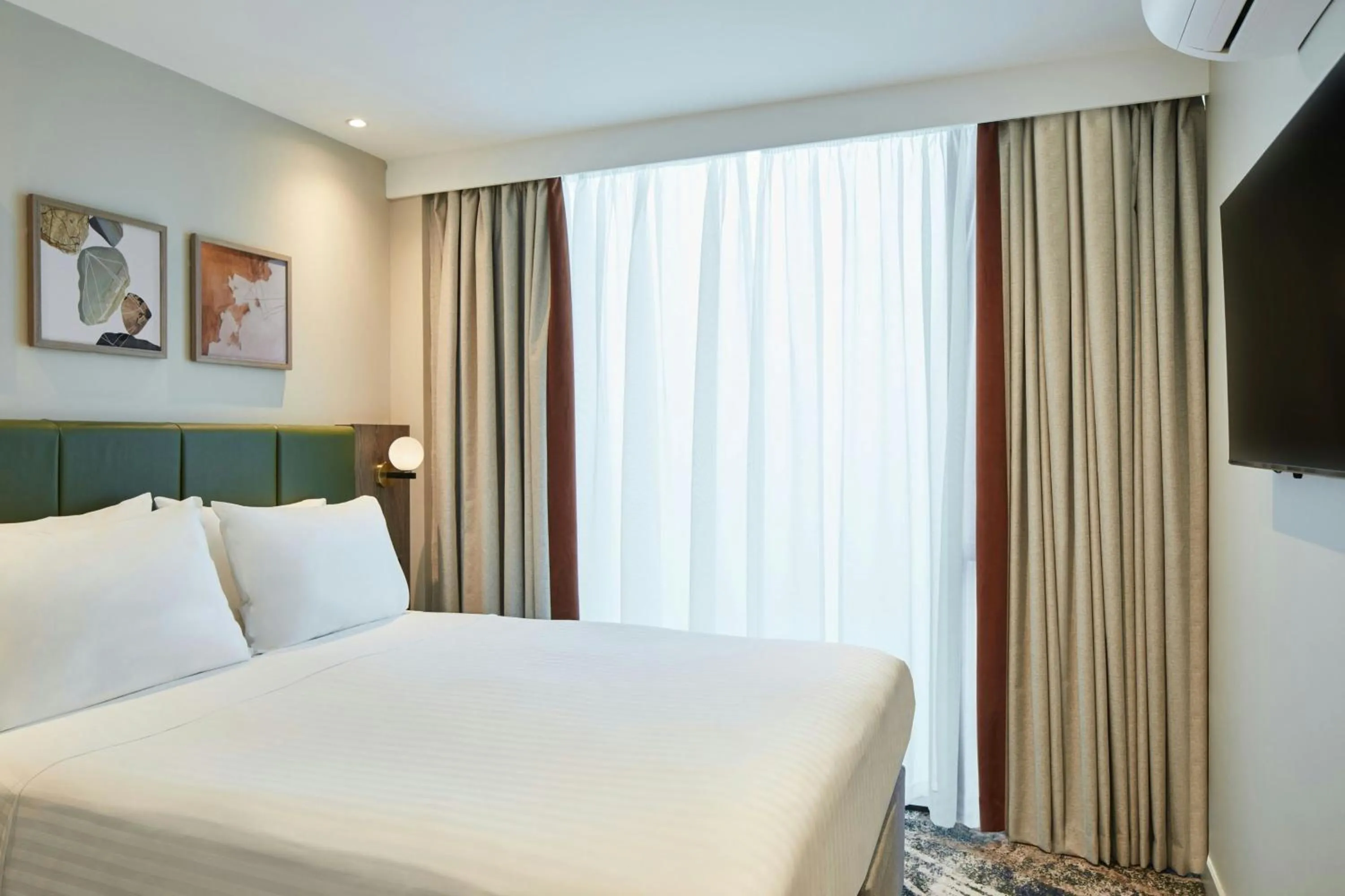 Bed in Residence Inn by Marriott Edinburgh