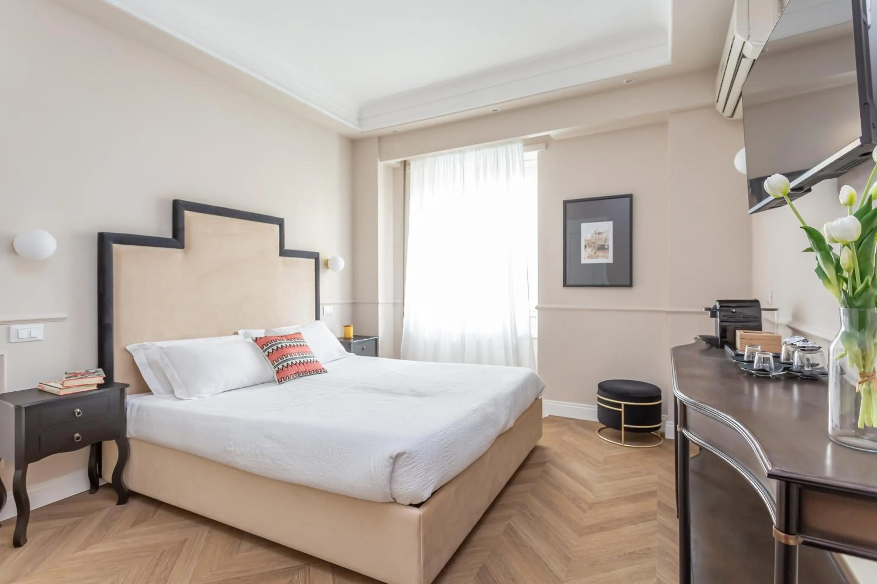 Bed in Rome Central Inn