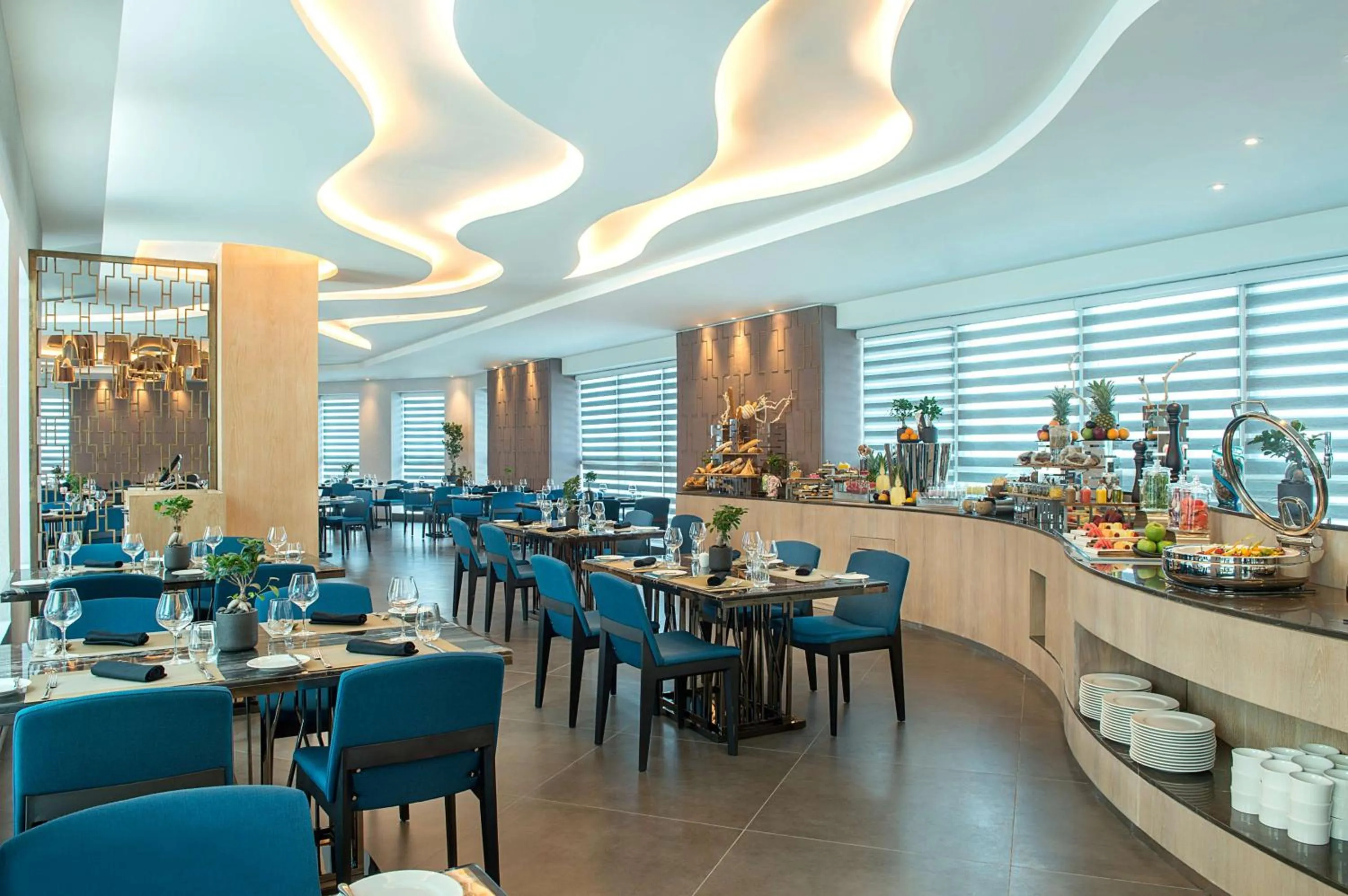 Restaurant/places to eat in Gulf Court Hotel Business Bay
