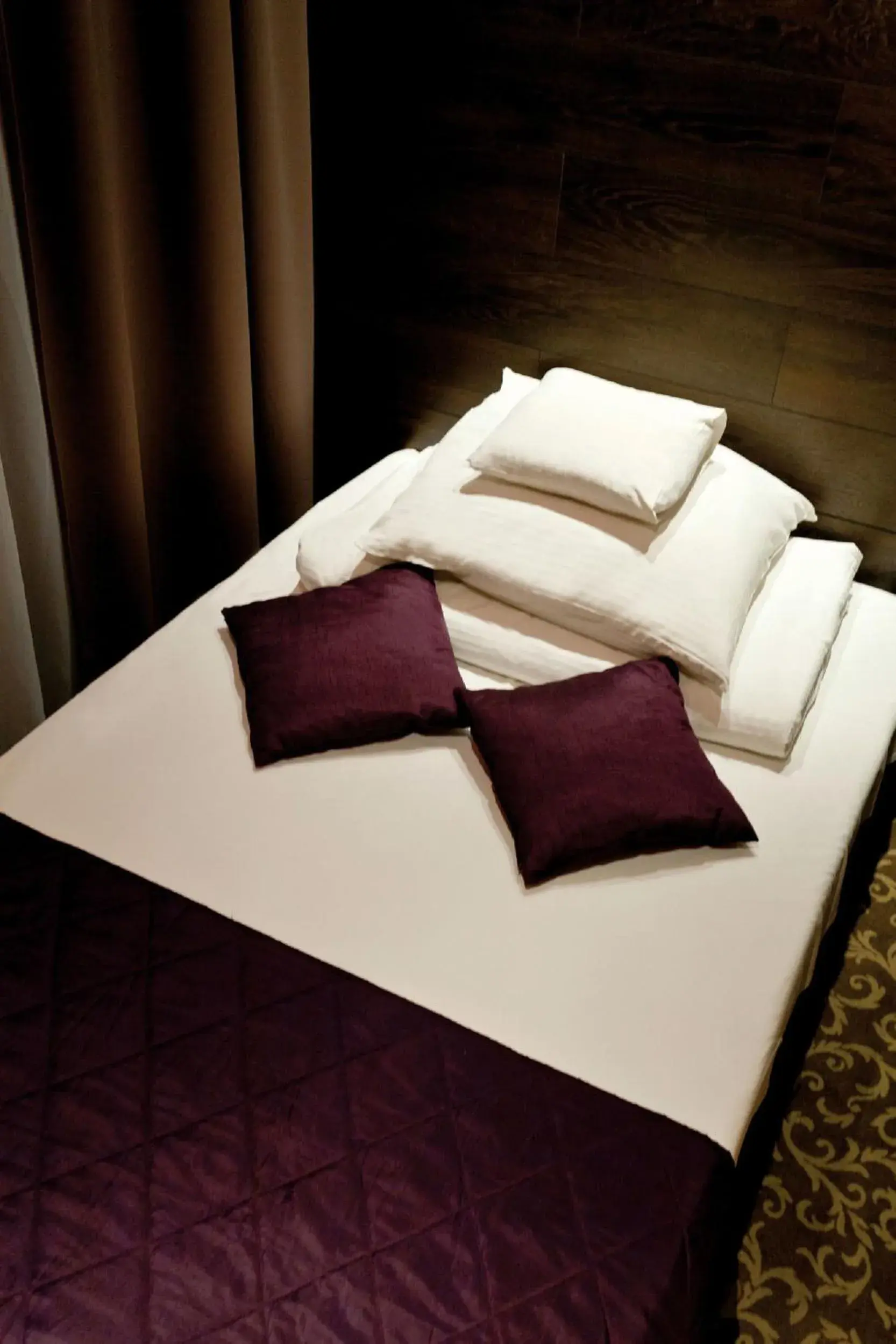 Comfort Single Room in Nu Hotel Comfort Single Room in Nu Hotel