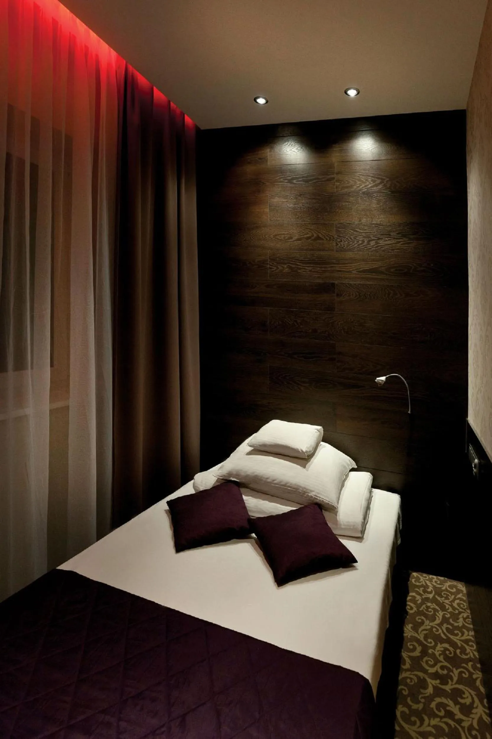 Photo of the whole room, Bed in Nu Hotel