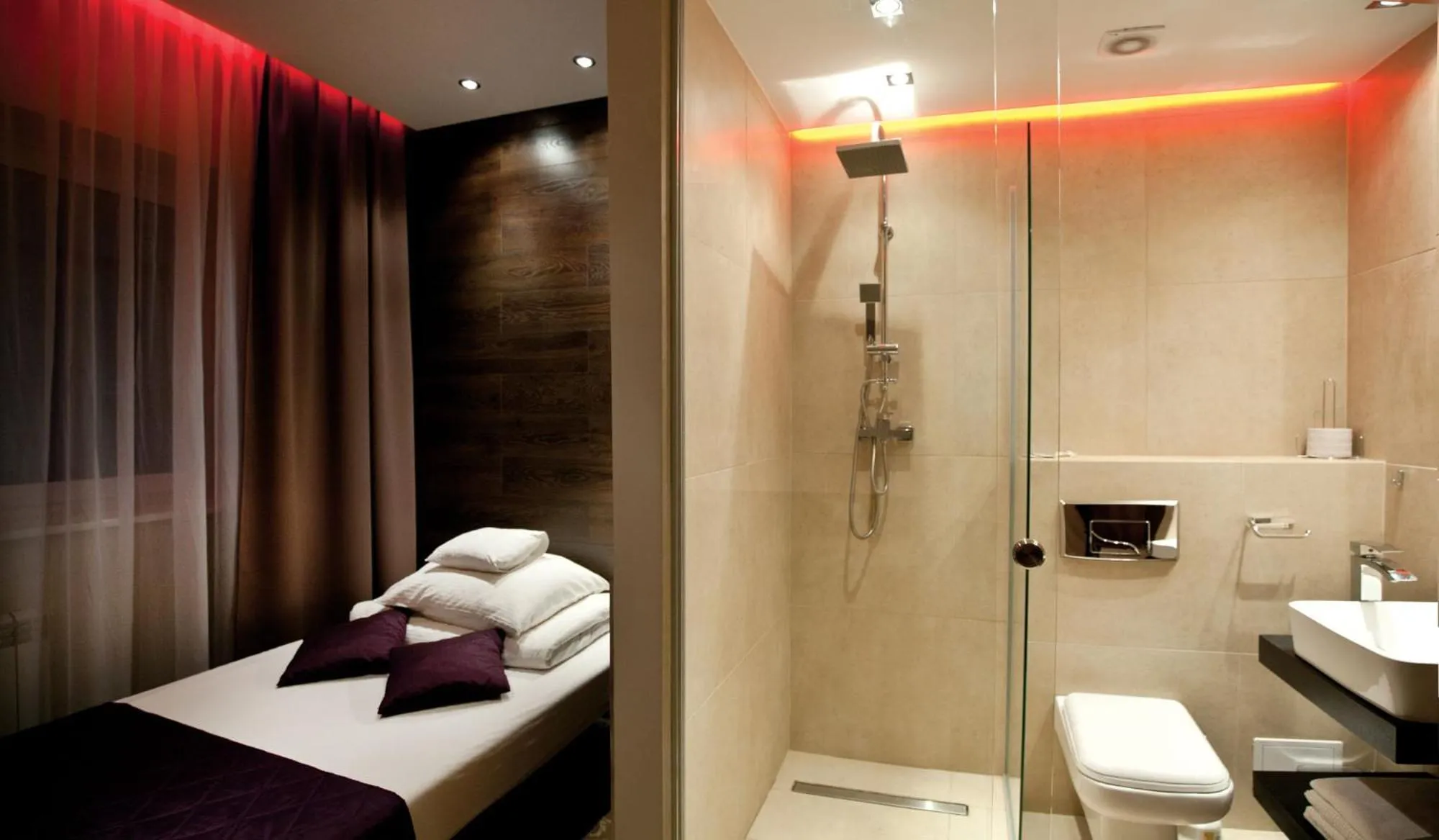 Bathroom in Nu Hotel