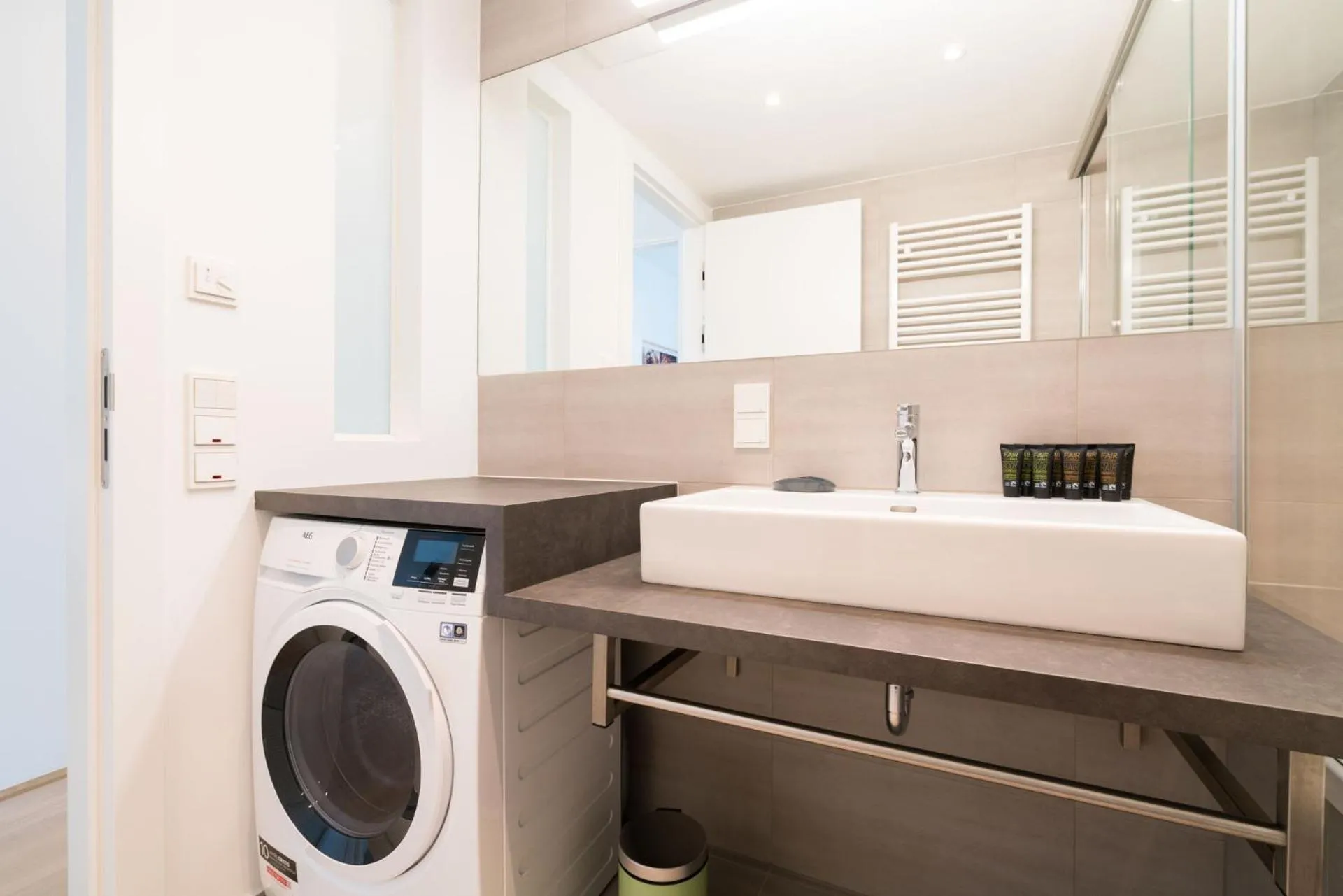 Vienna Residence | Spacious Serviced Apartment in Vienna directly at the U4