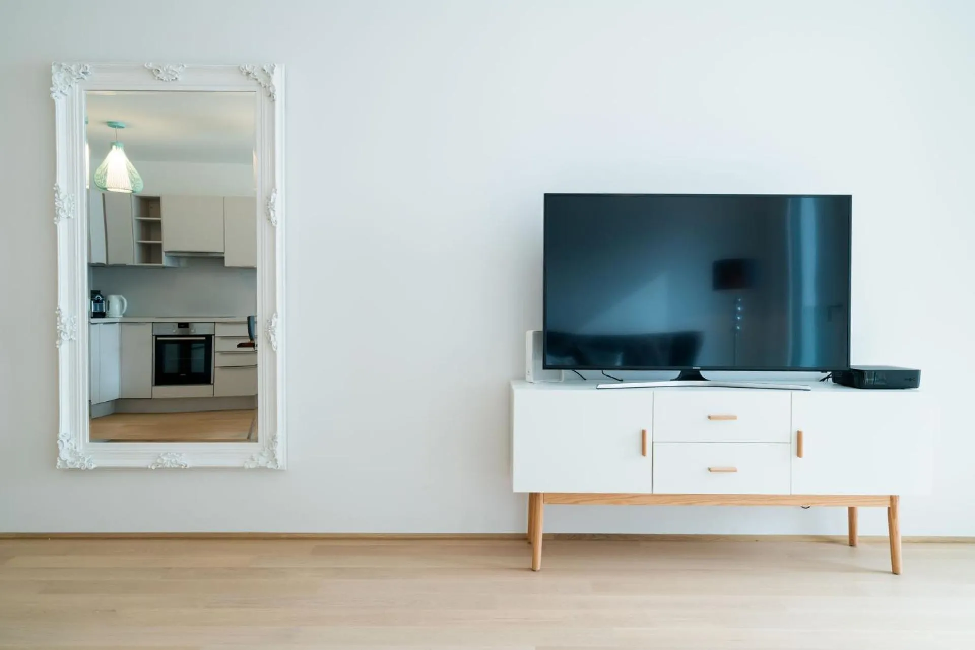 Vienna Residence | Spacious Serviced Apartment in Vienna directly at the U4