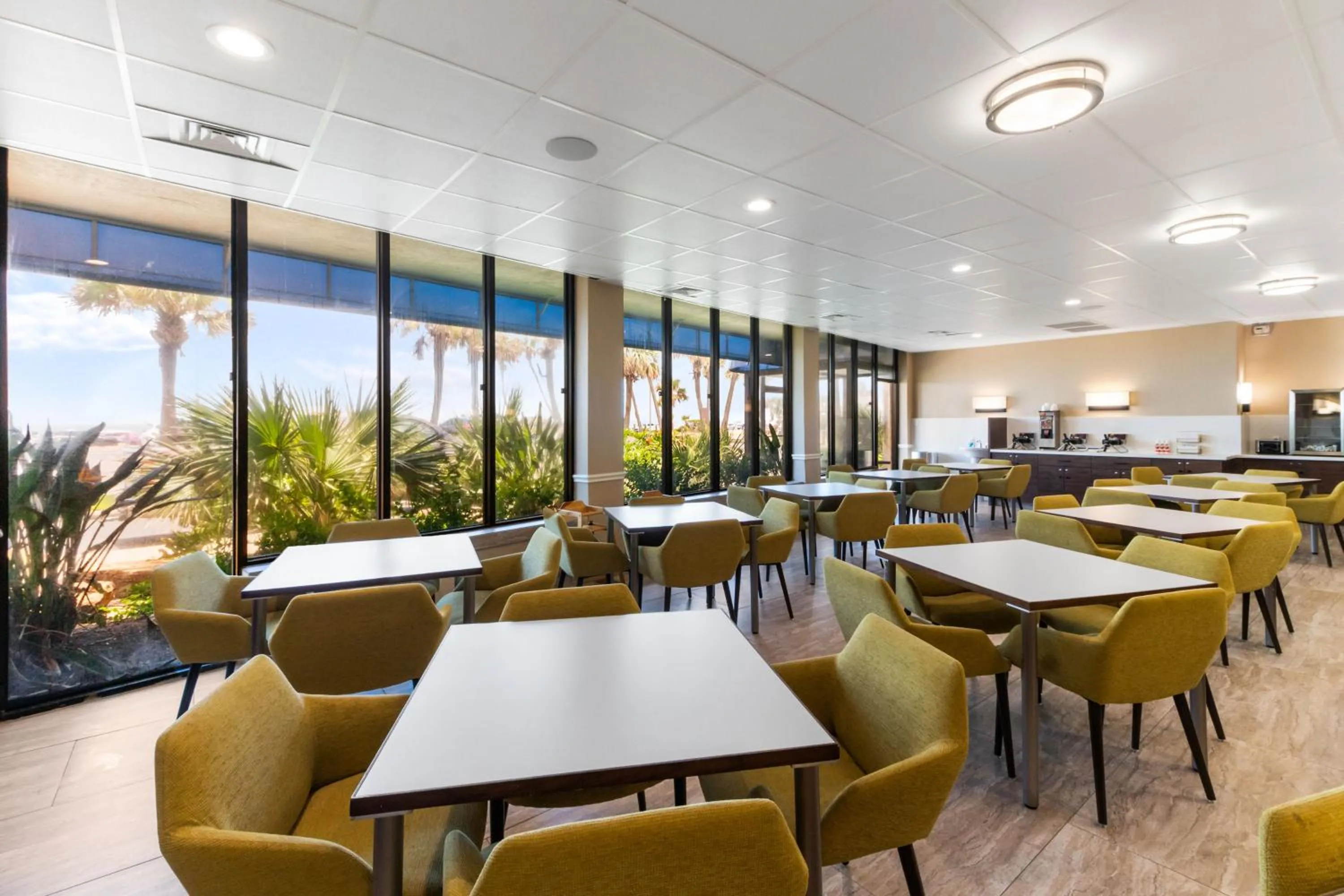 Restaurant/places to eat in Beachfront Palms Hotel Galveston