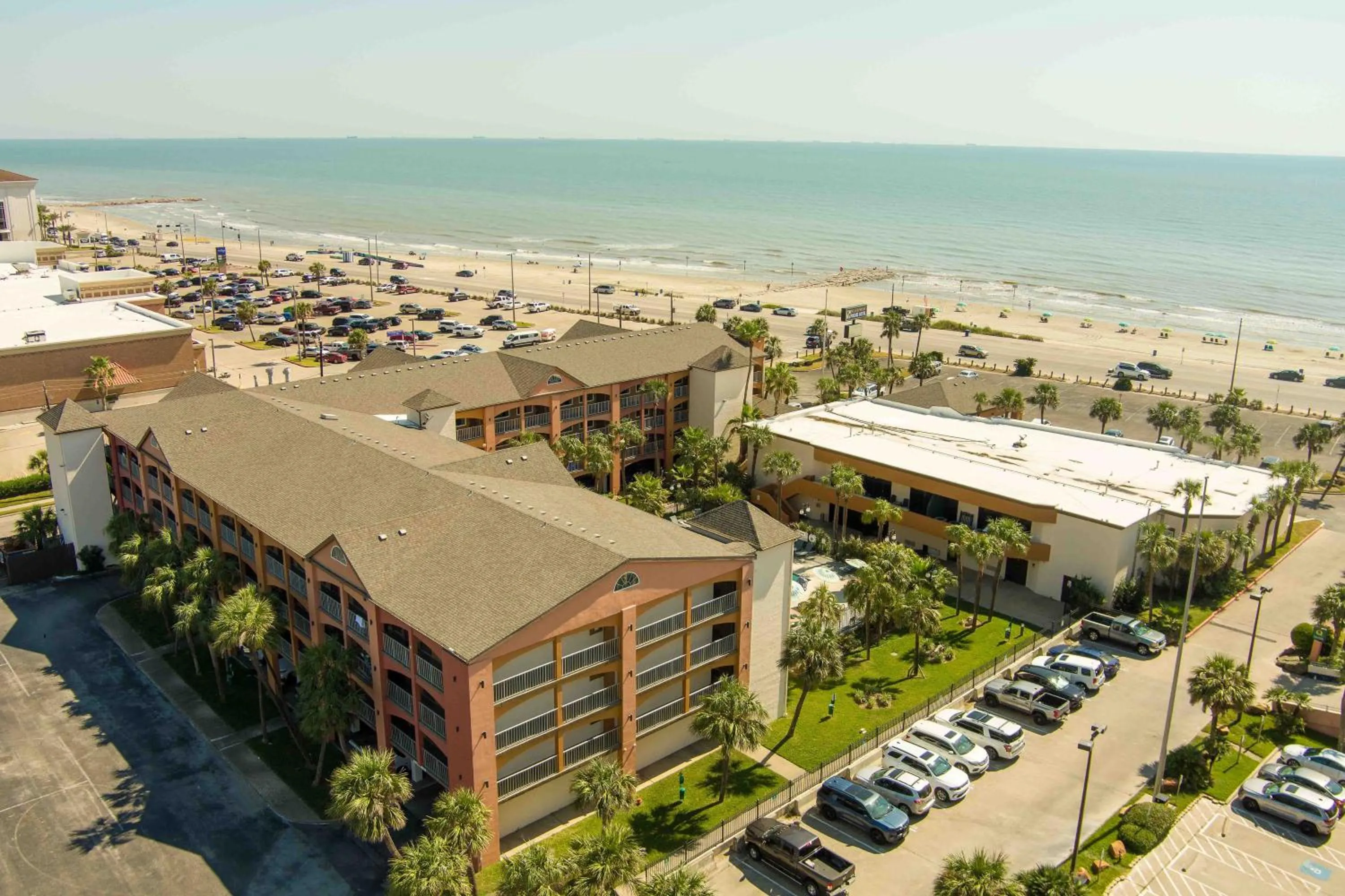 Property building in Beachfront Palms Hotel Galveston