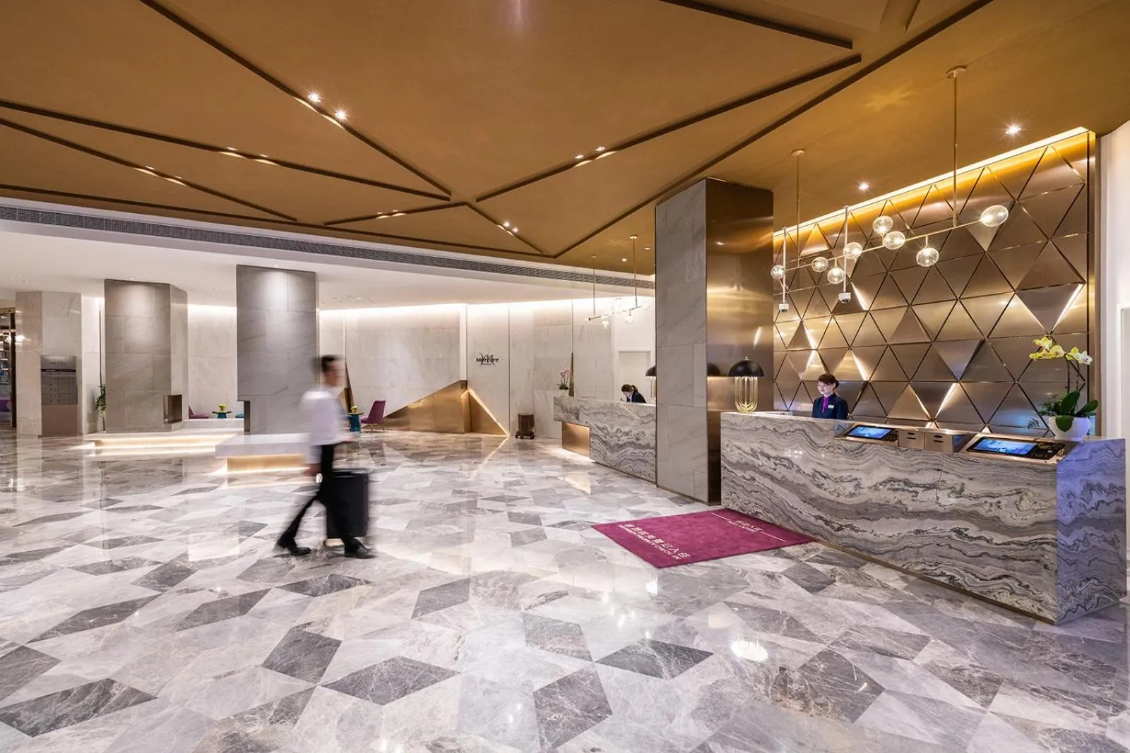 Lobby or reception in Mercure Shanghai NECC