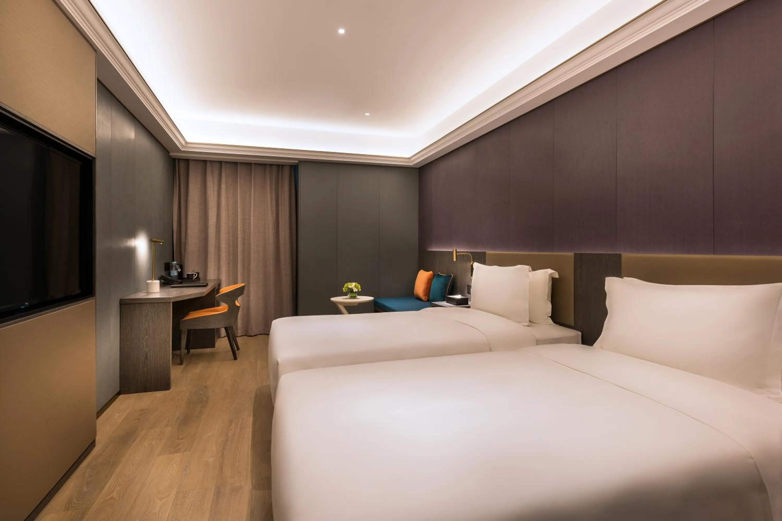 Bedroom, Bed in Mercure Shanghai NECC