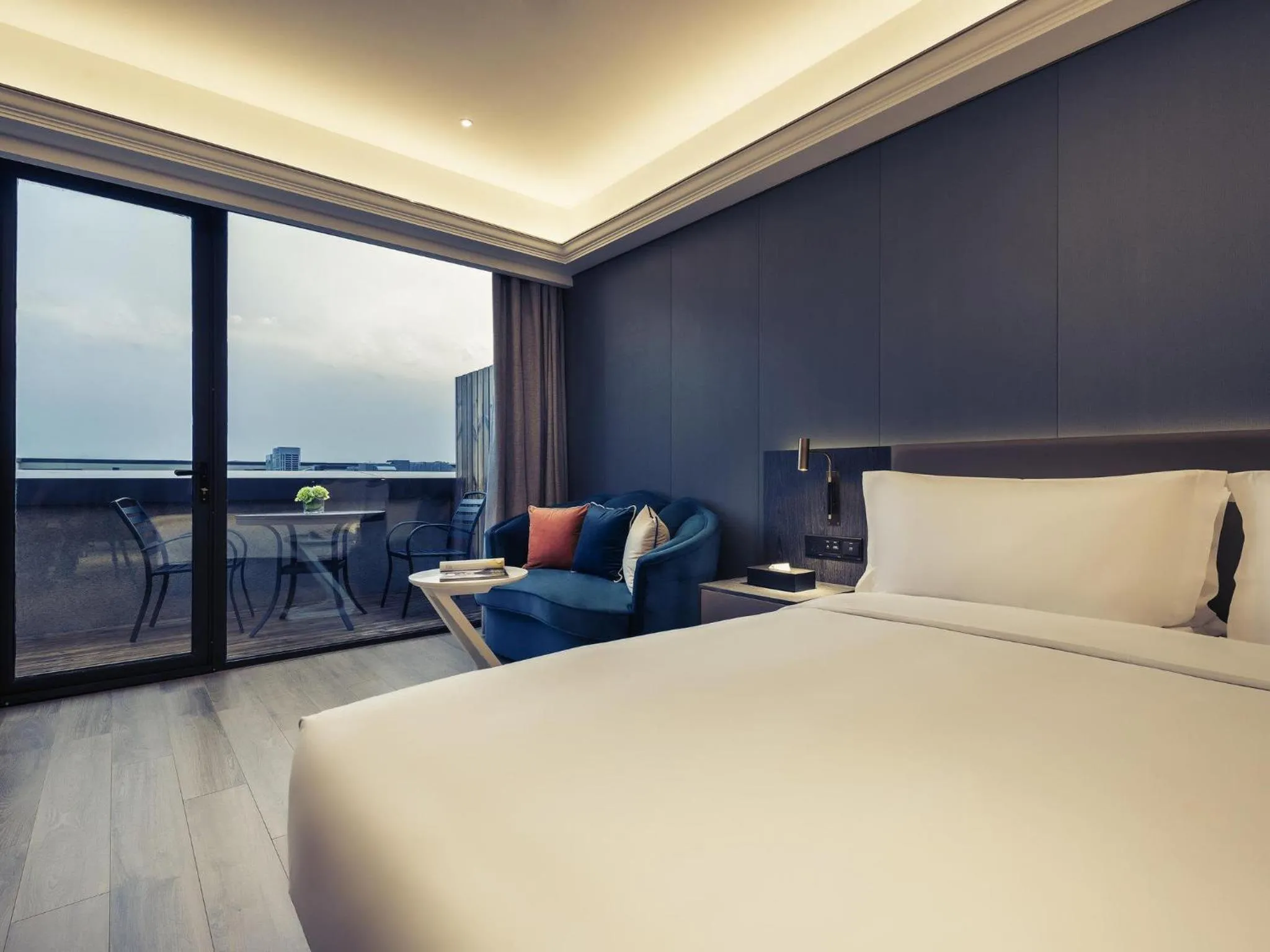 Bedroom in Mercure Shanghai NECC
