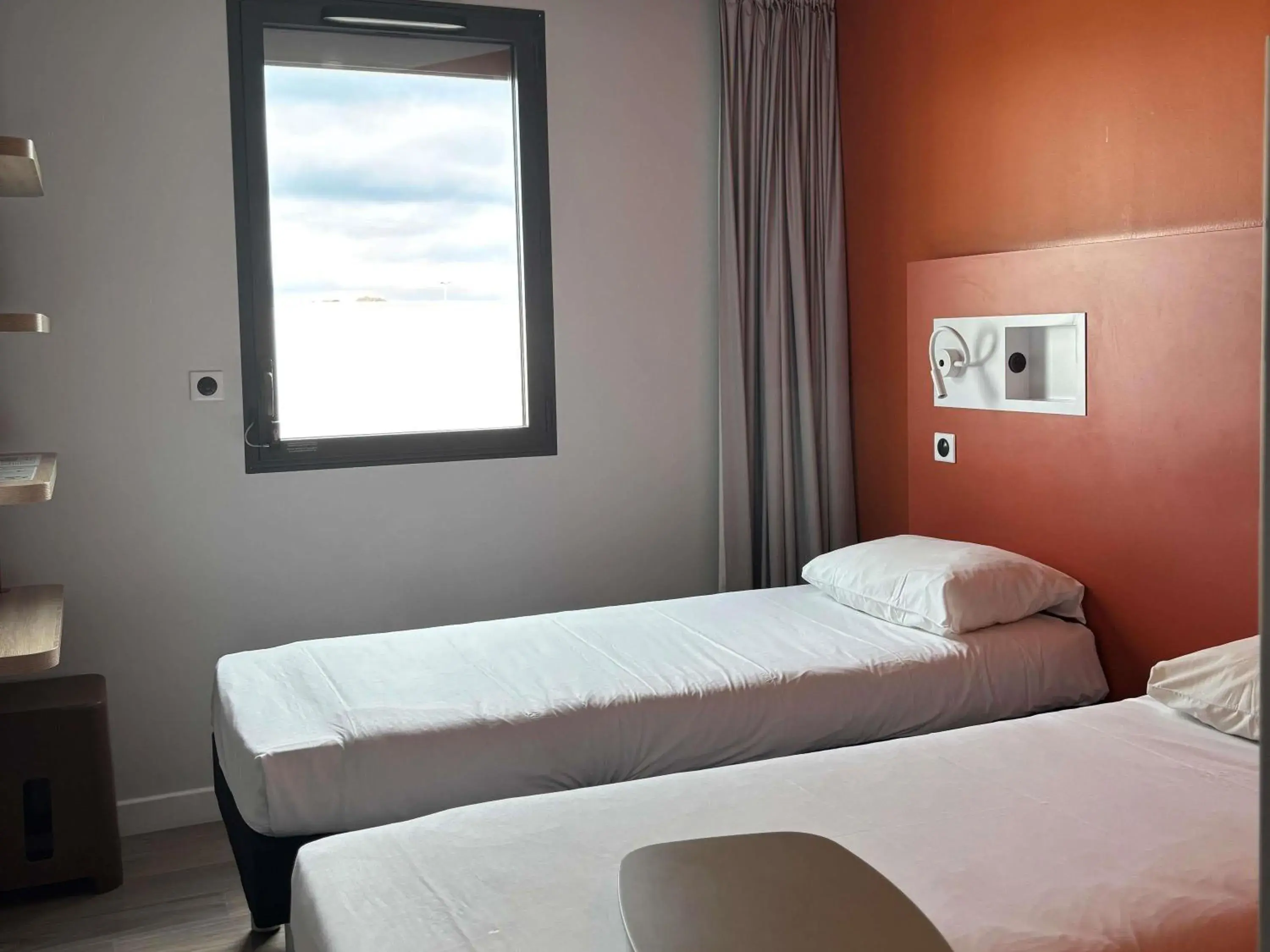 Standard Twin Room in ibis budget Rennes Rte Lorient Standard Twin Room in ibis budget Rennes Rte Lorient