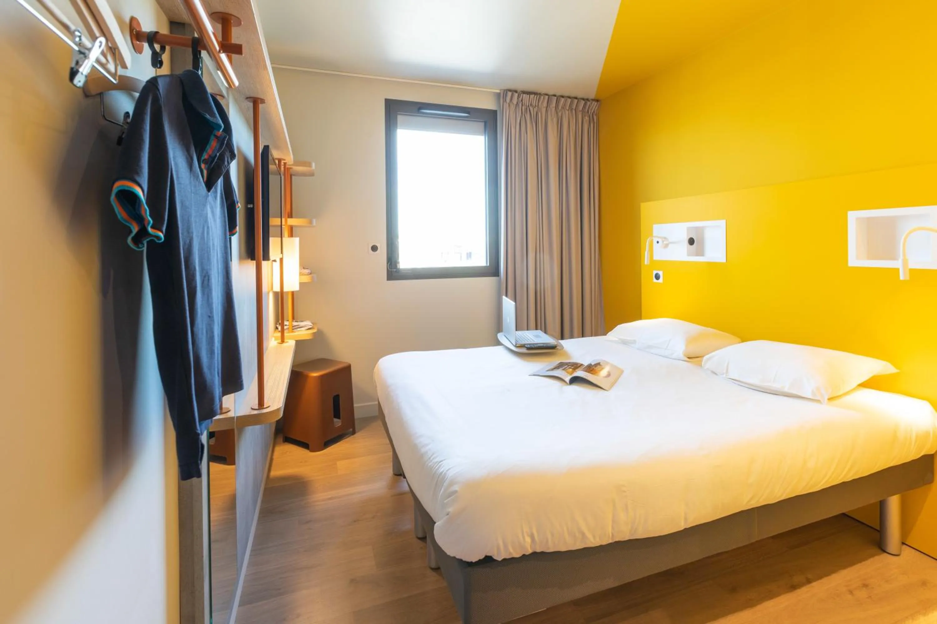 Bedroom, Bed in ibis budget Rennes Rte Lorient