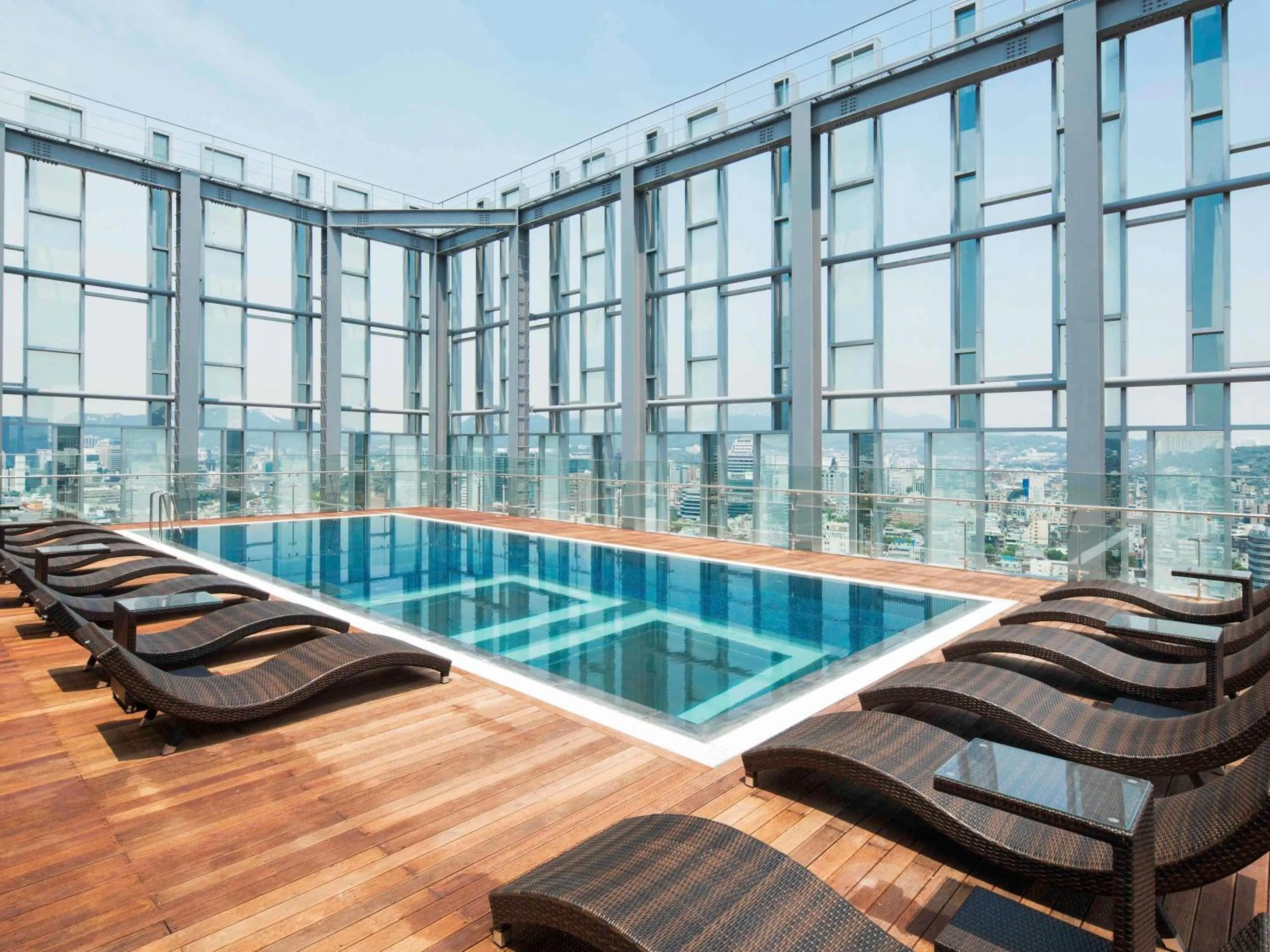 Pool view in Novotel Ambassador Seoul Dongdaemun Hotels & Residences