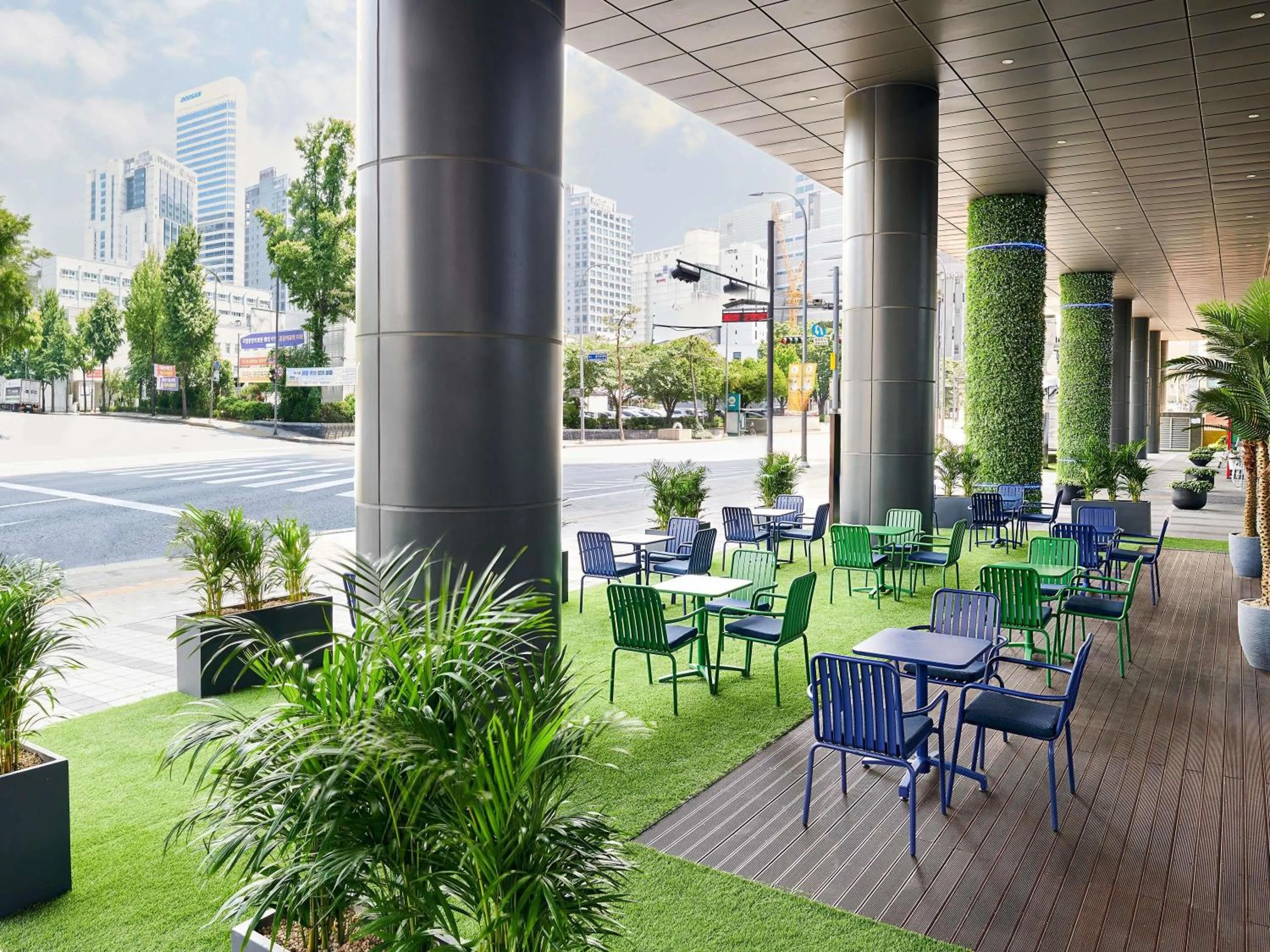 Restaurant/places to eat in Novotel Ambassador Seoul Dongdaemun Hotels & Residences