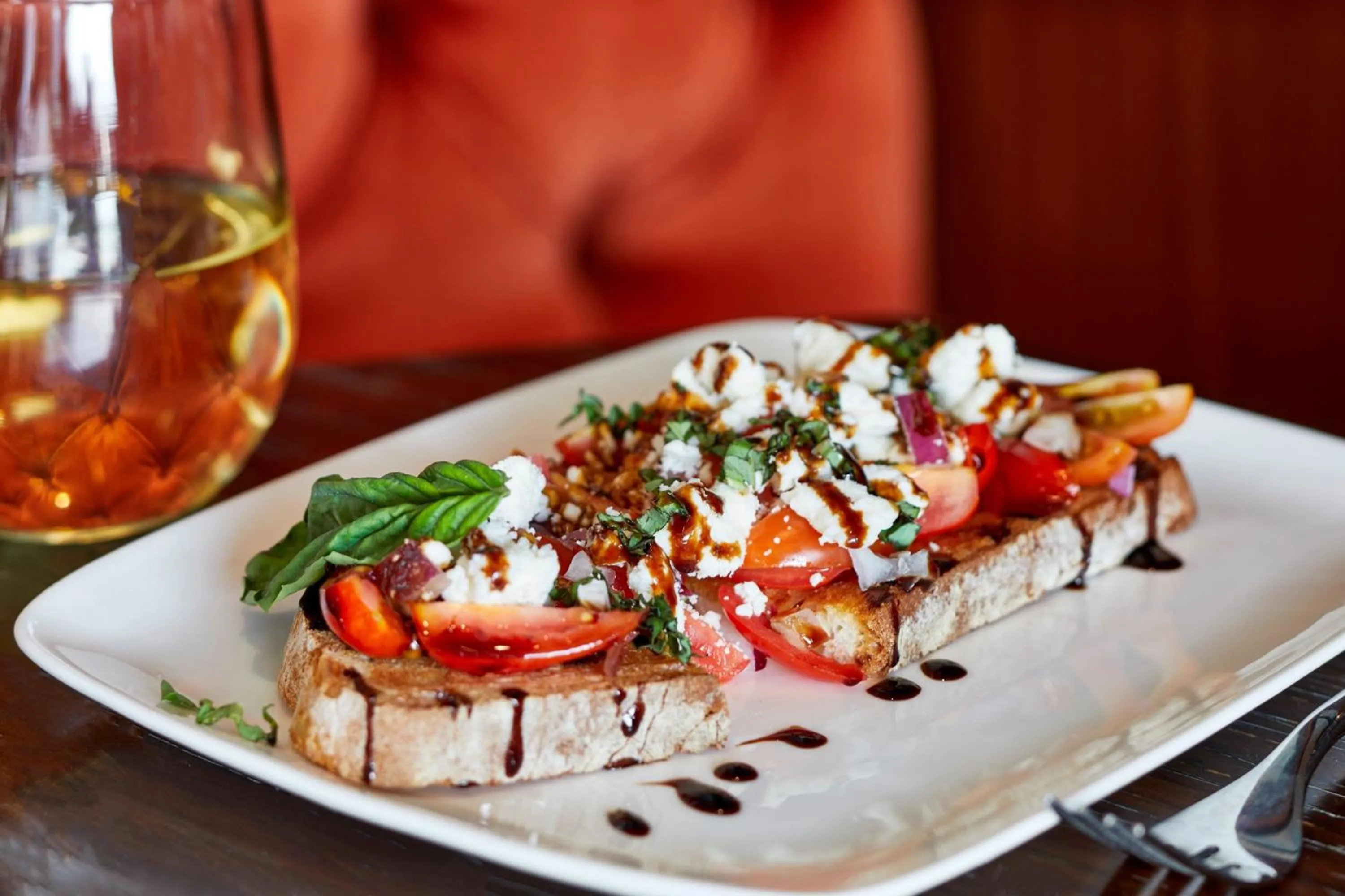 Restaurant/places to eat in SpringHill Suites by Marriott Nashville Downtown/Convention Center