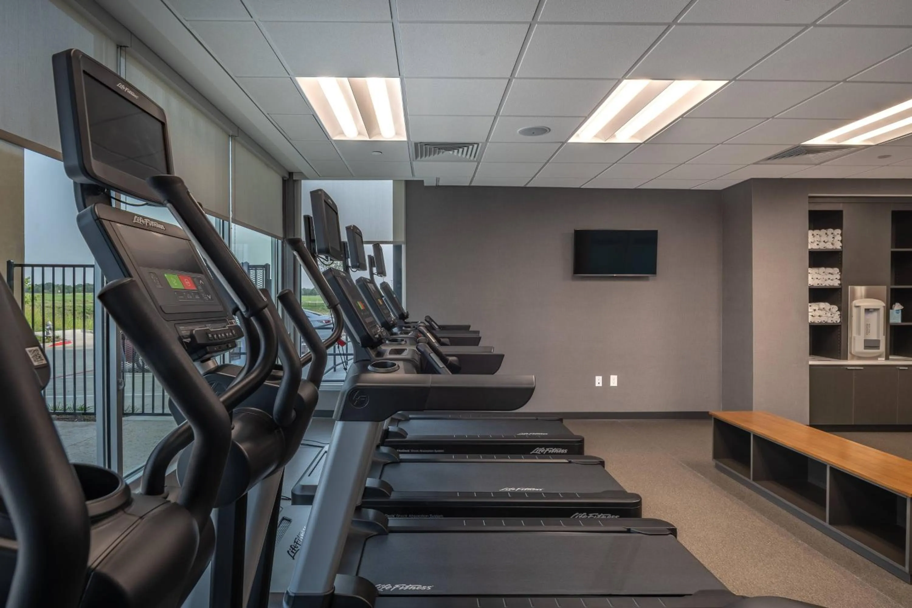 Fitness centre/facilities in Fairfield Inn & Suites by Marriott Terrell