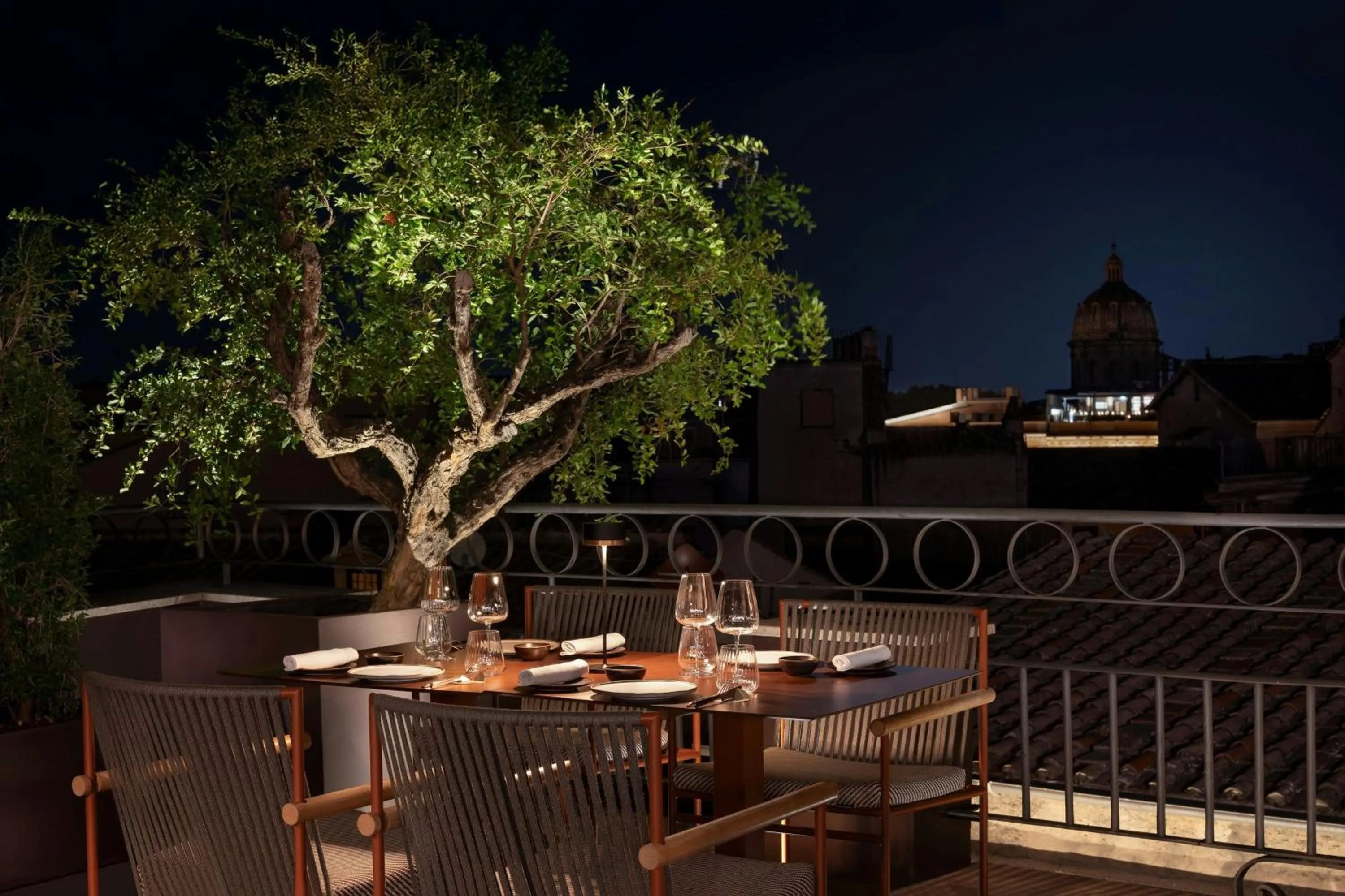 Restaurant/places to eat in The Pantheon Iconic Rome Hotel, Autograph Collection