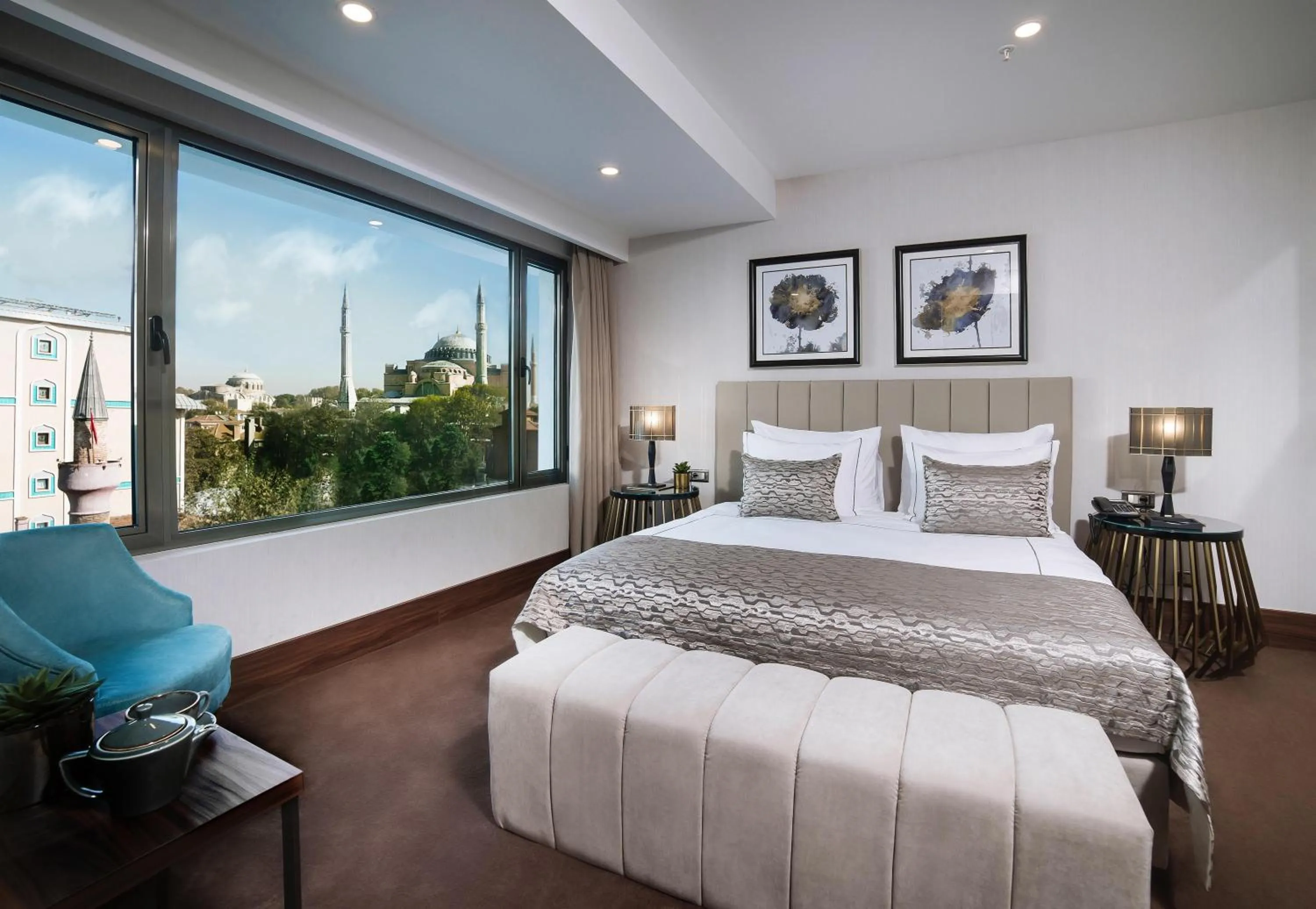 Photo of the whole room, Bed in Vogue Hotel Supreme Istanbul