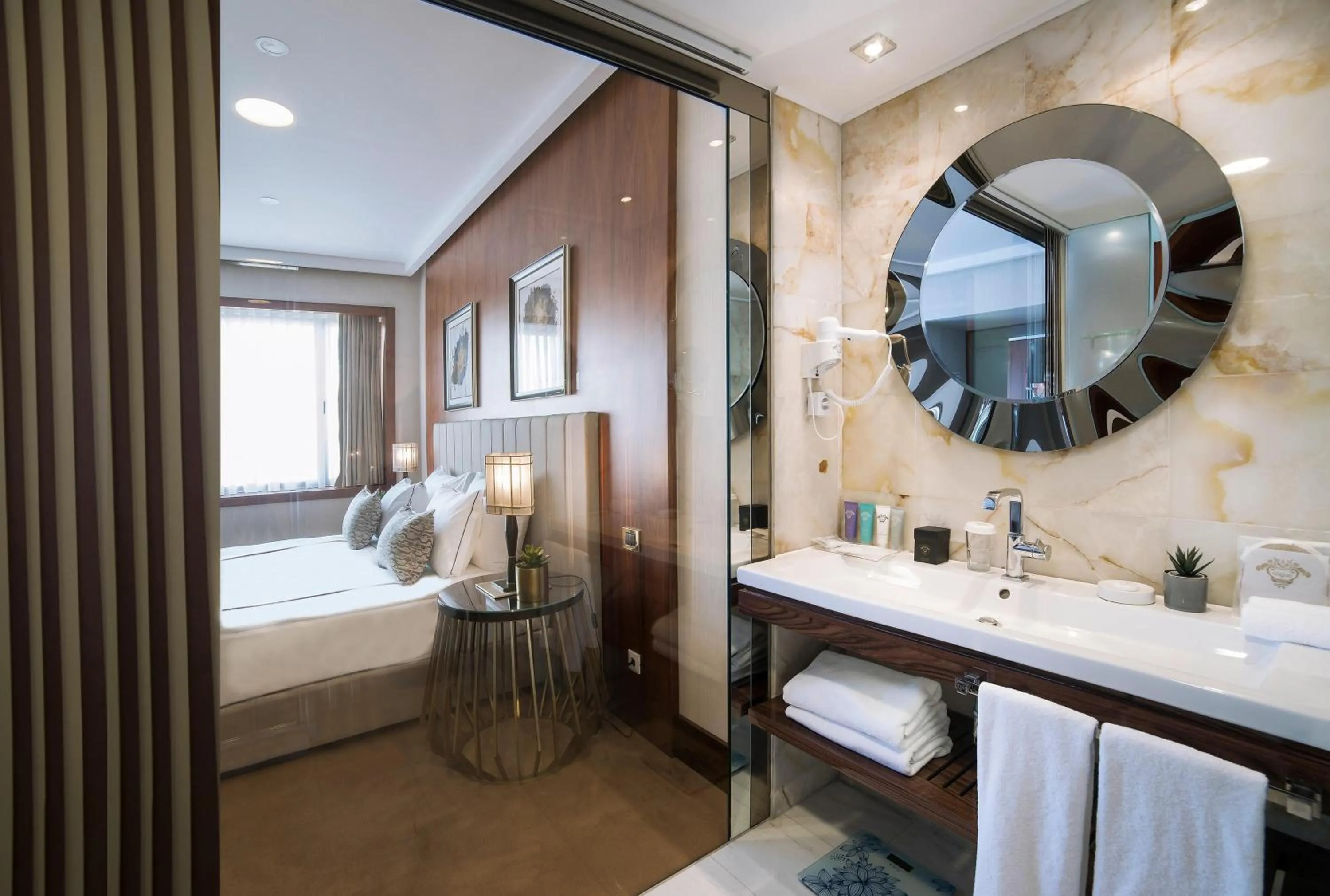 Bathroom, Bed in Vogue Hotel Supreme Istanbul