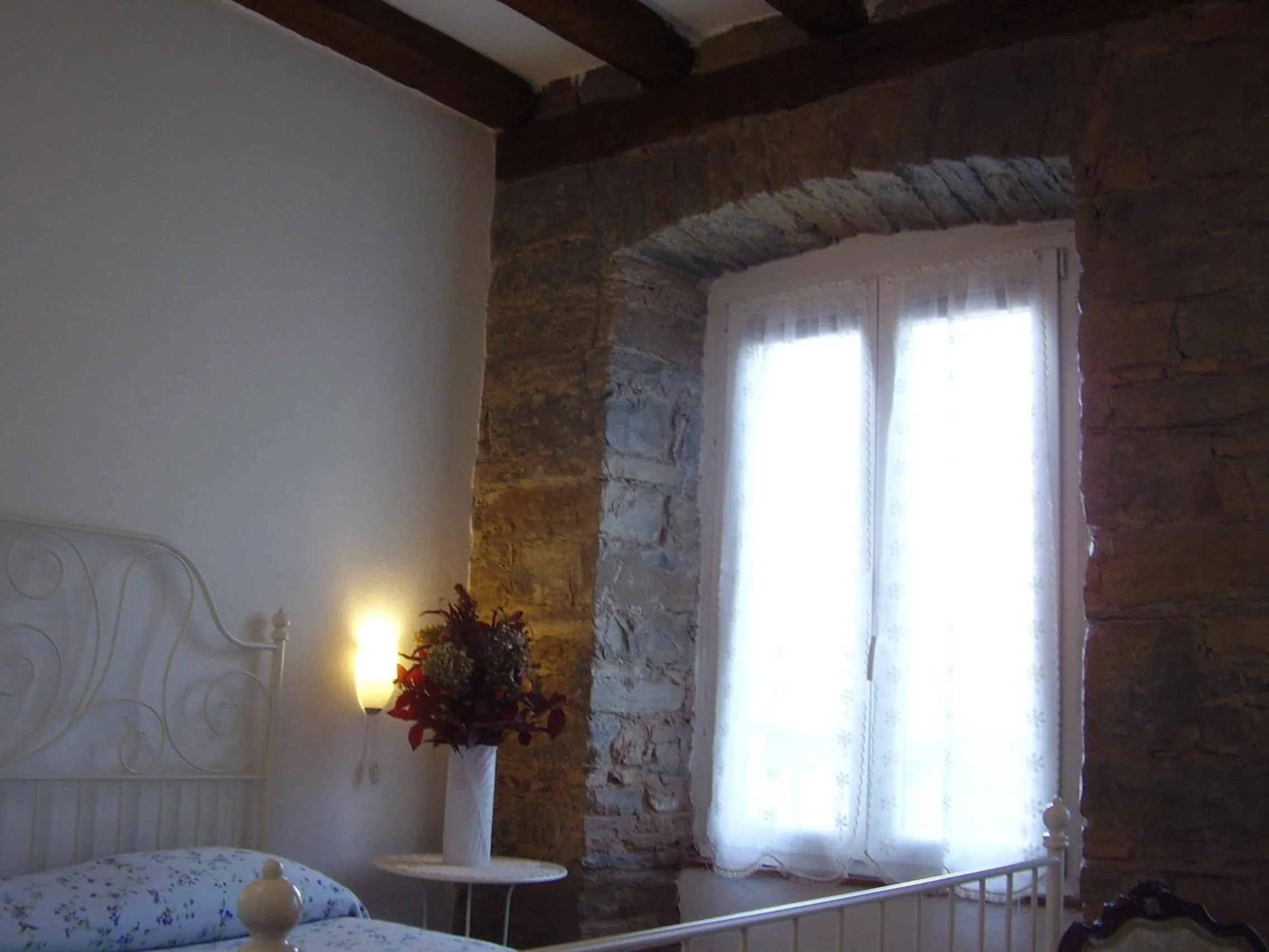 Decorative detail, Bed in B&B Gens Julia