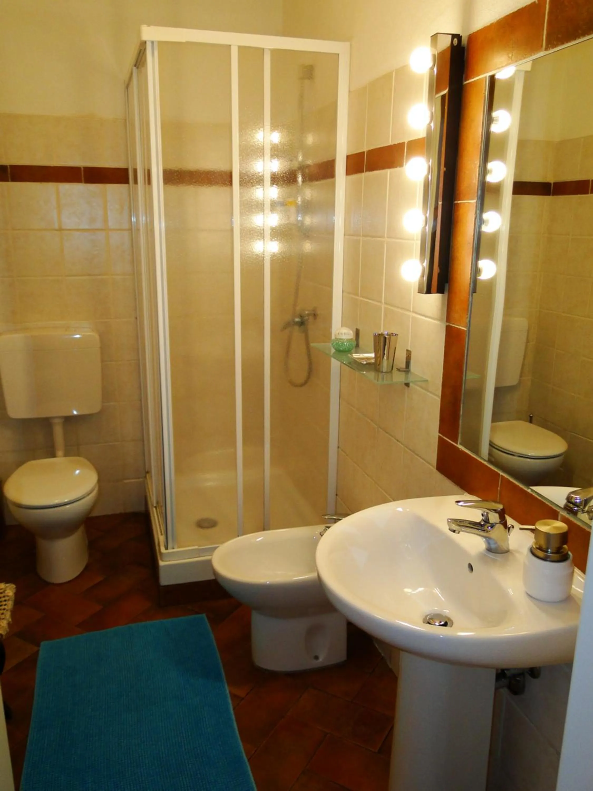 Bathroom in B&B Gens Julia