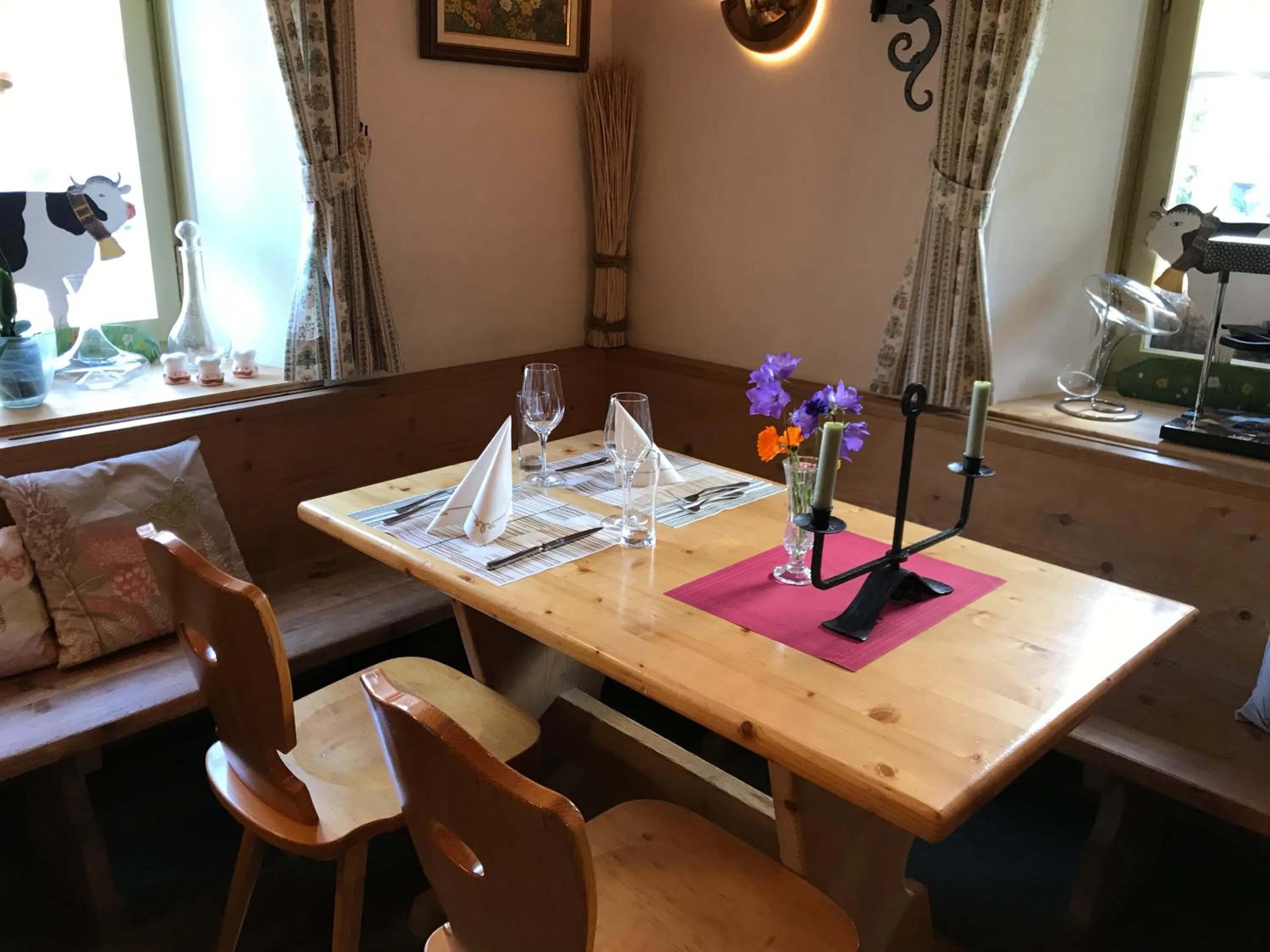 Restaurant/places to eat in Chesa Selfranga