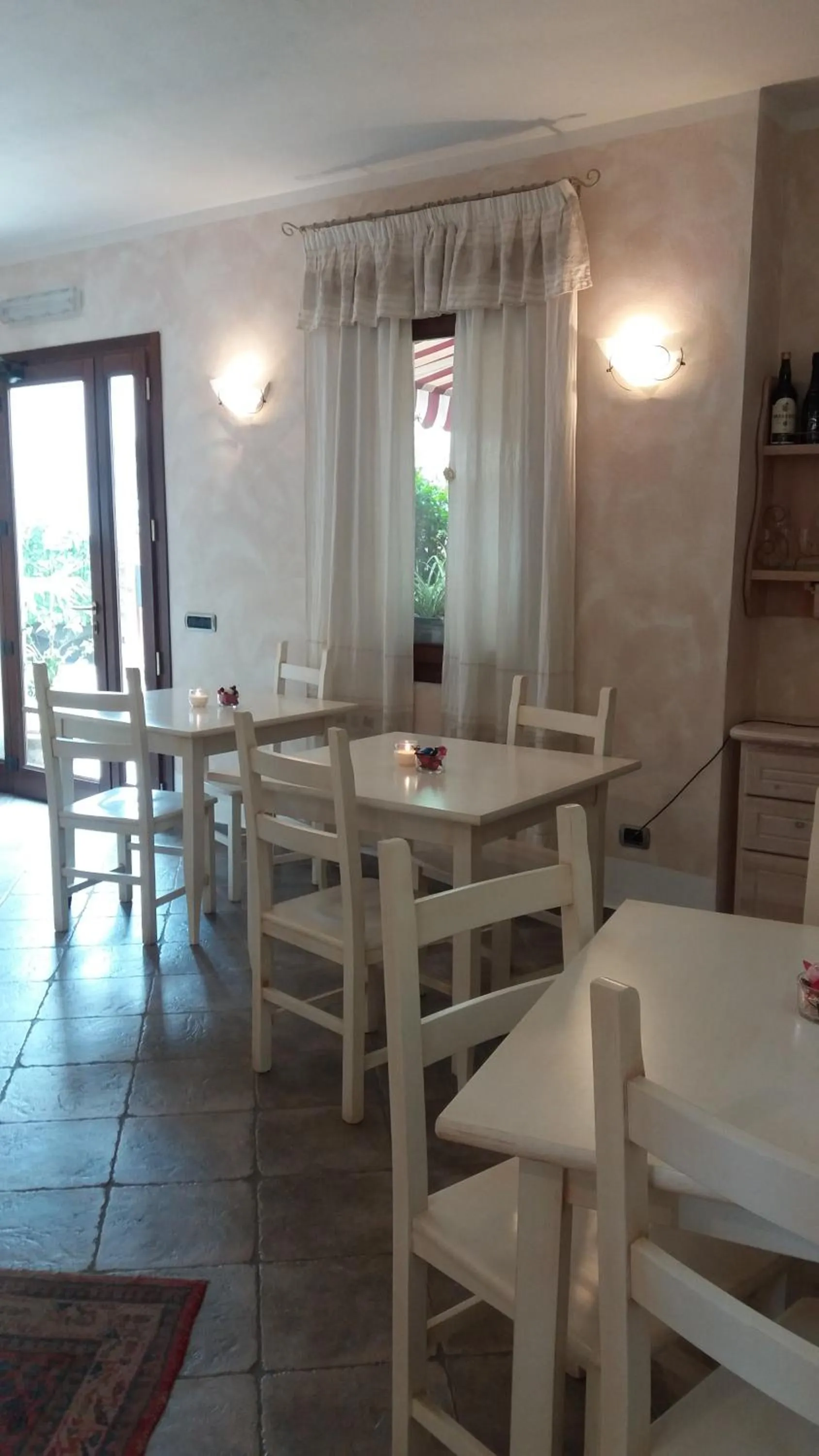 Communal lounge/ TV room in Hotel Sa Cralla Villasimius