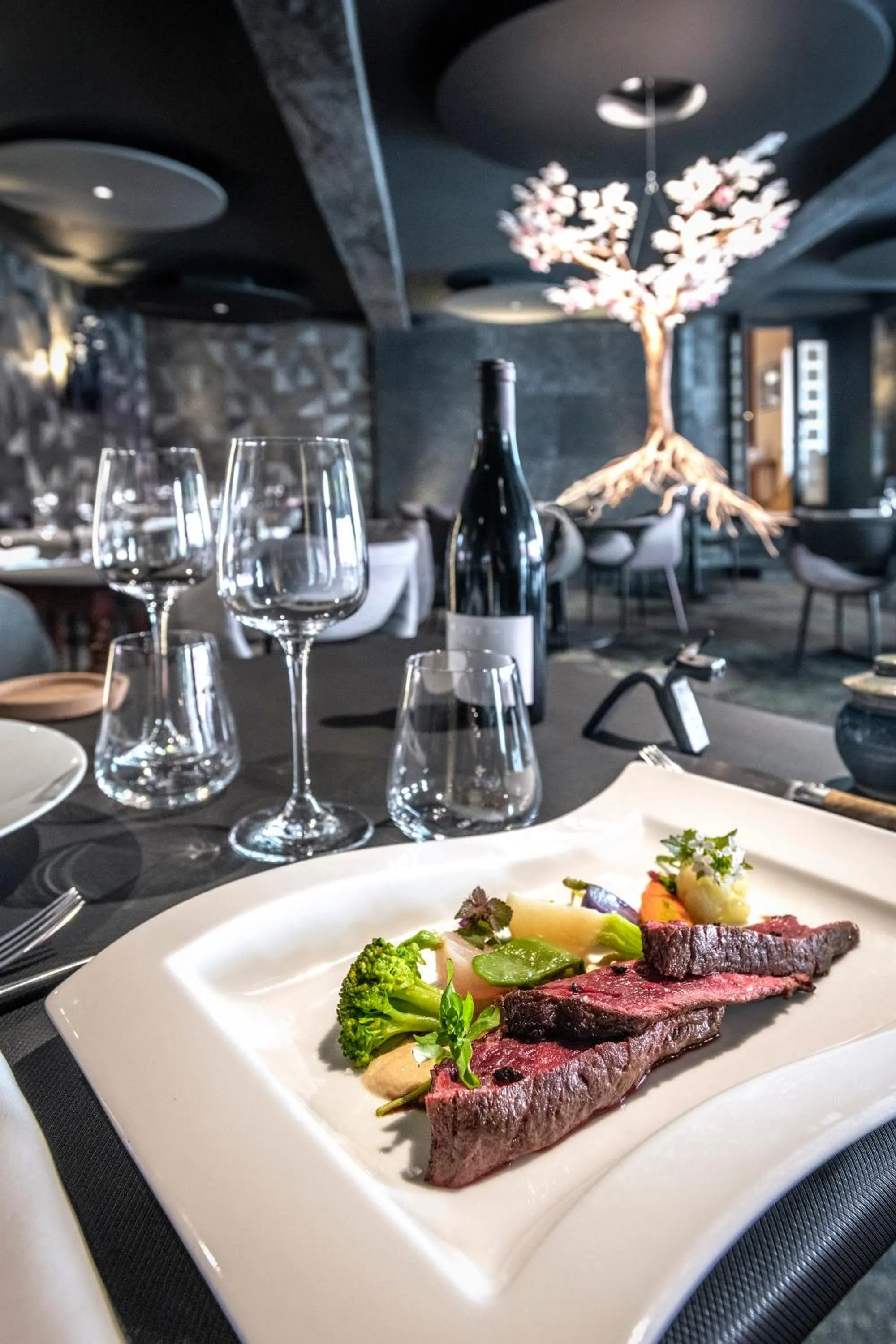 Restaurant/places to eat in Logis Hôtel Restaurant Gilles Moreau Laguiole