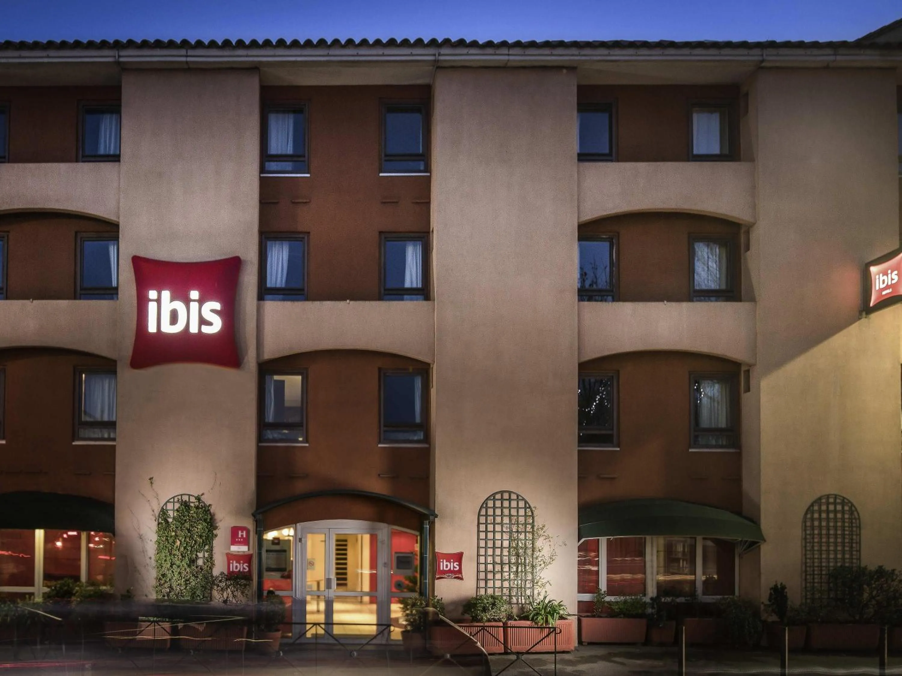 Property building in ibis Carcassonne Centre - La Cité