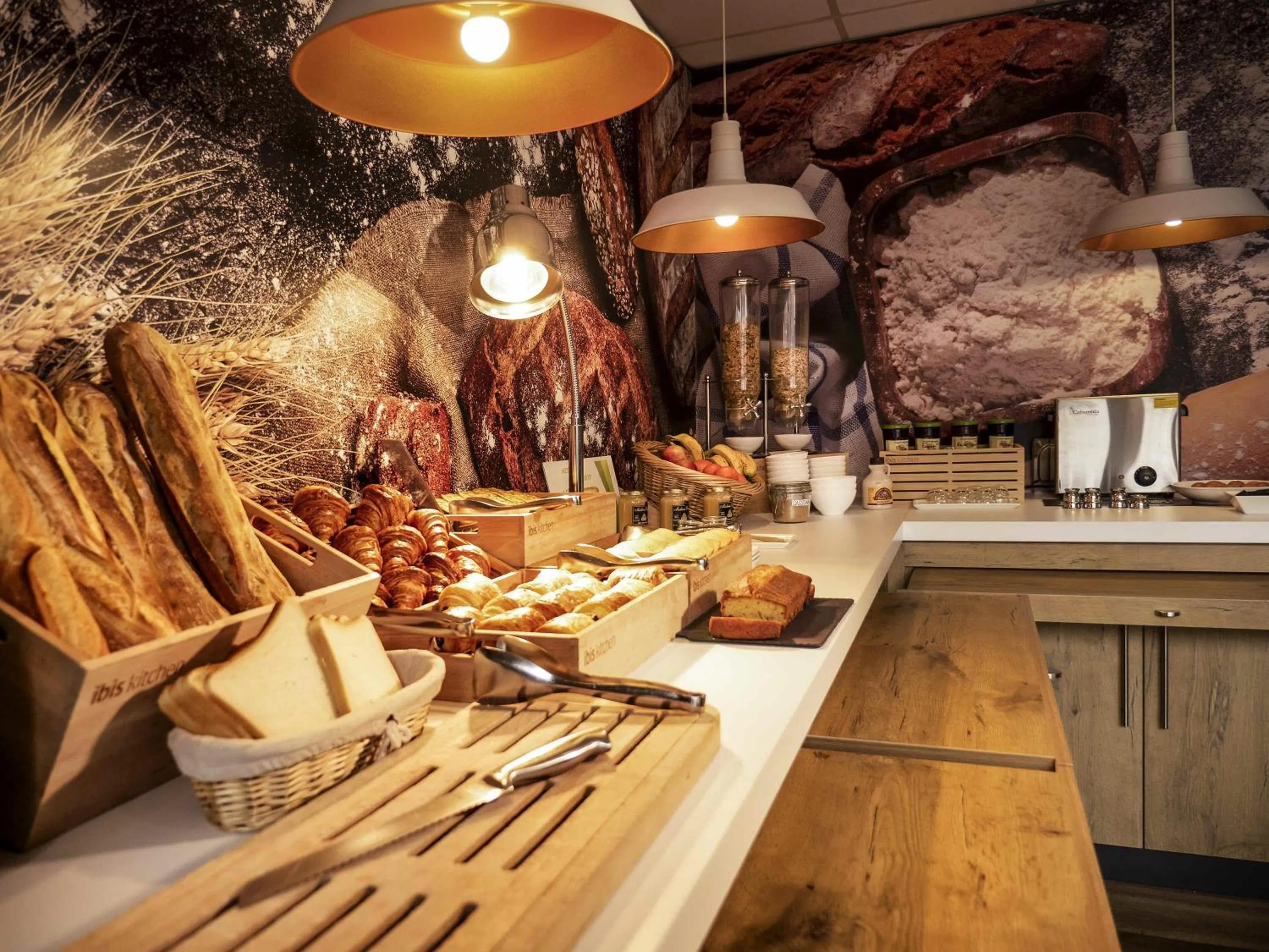 Breakfast in ibis Carcassonne Centre - La Cité