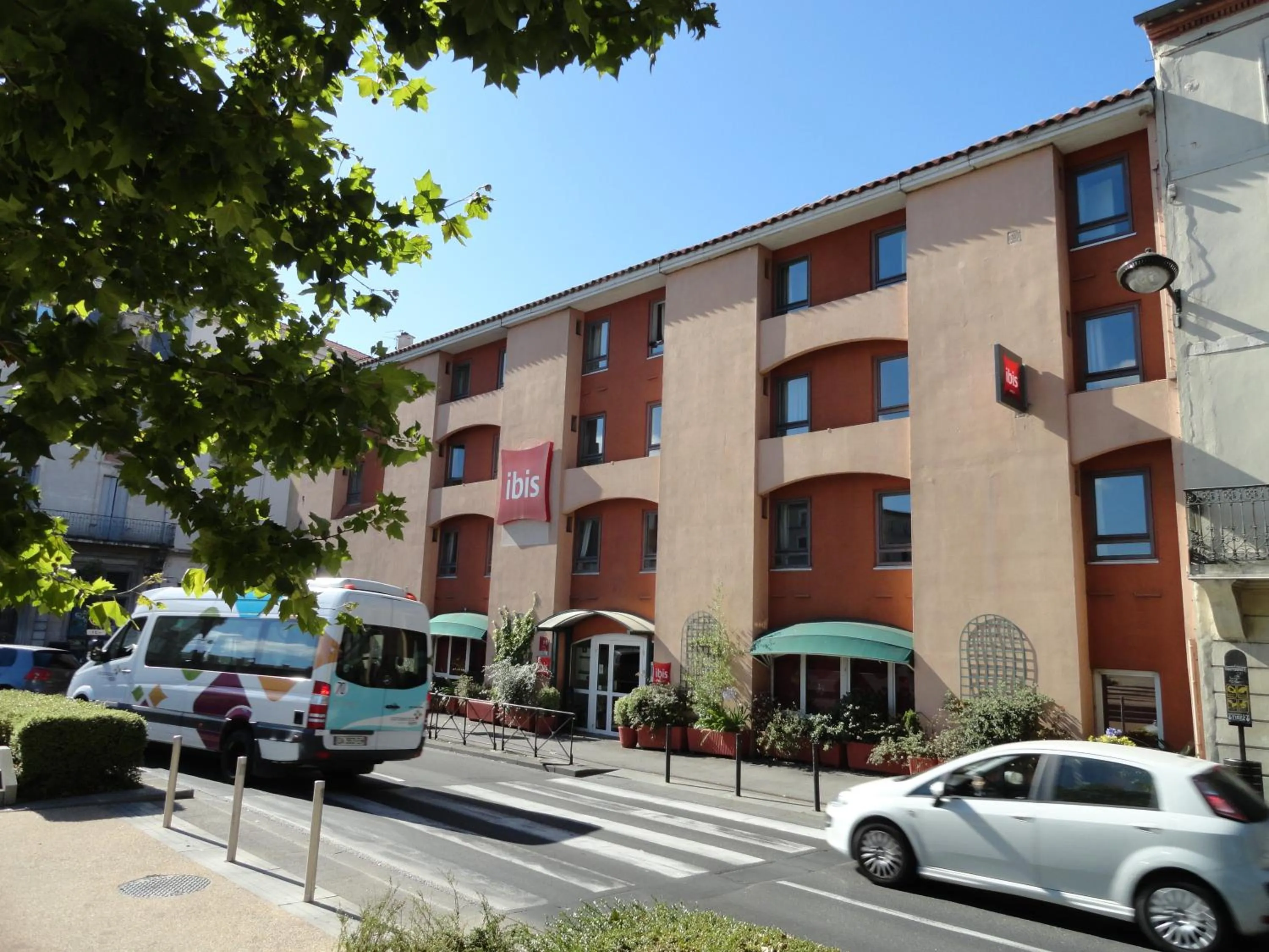 Property building in ibis Carcassonne Centre - La Cité