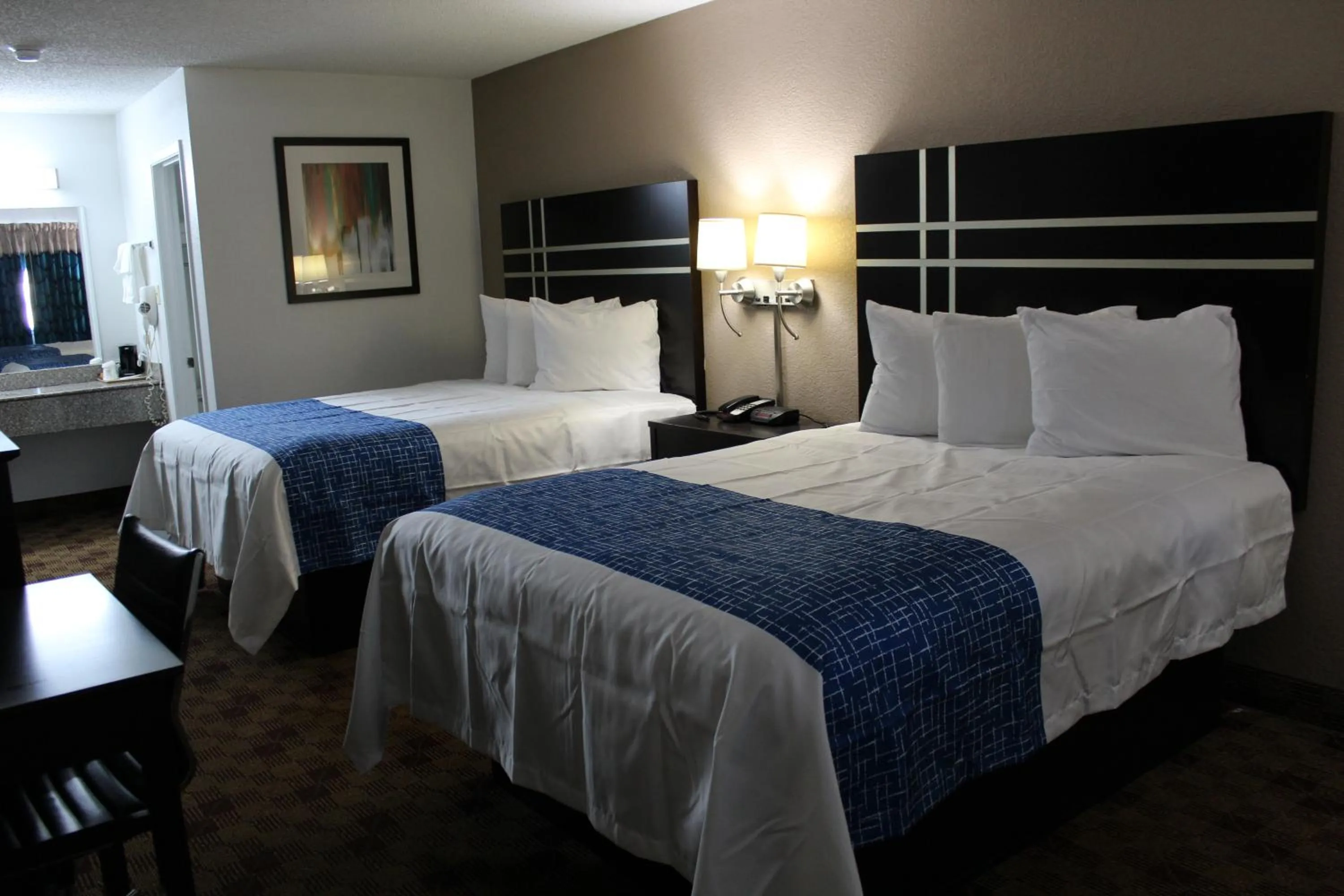 Bed in Travelodge by Wyndham Killeen/Fort Hood