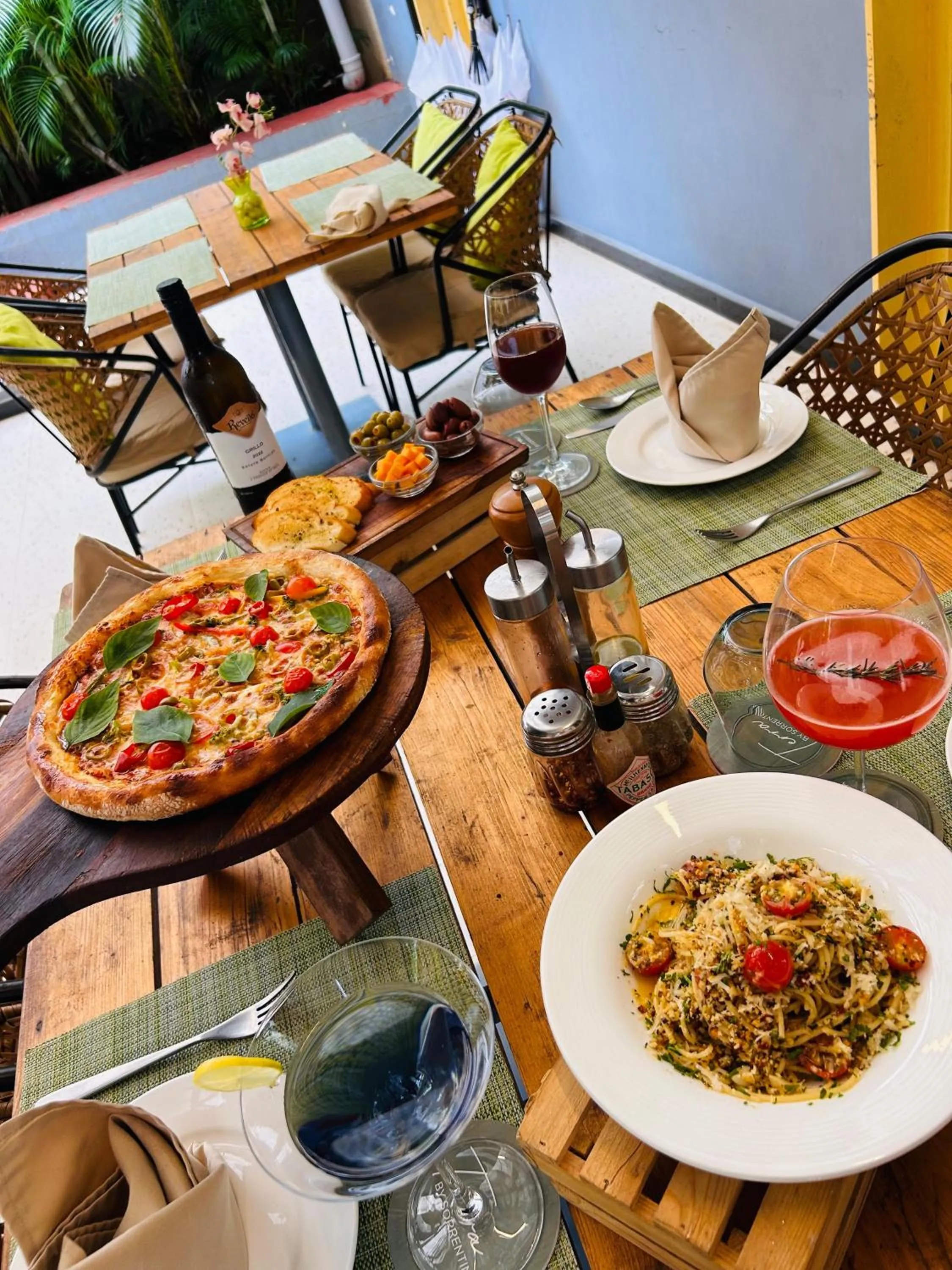 Food and drinks in Outpost@Alibaug