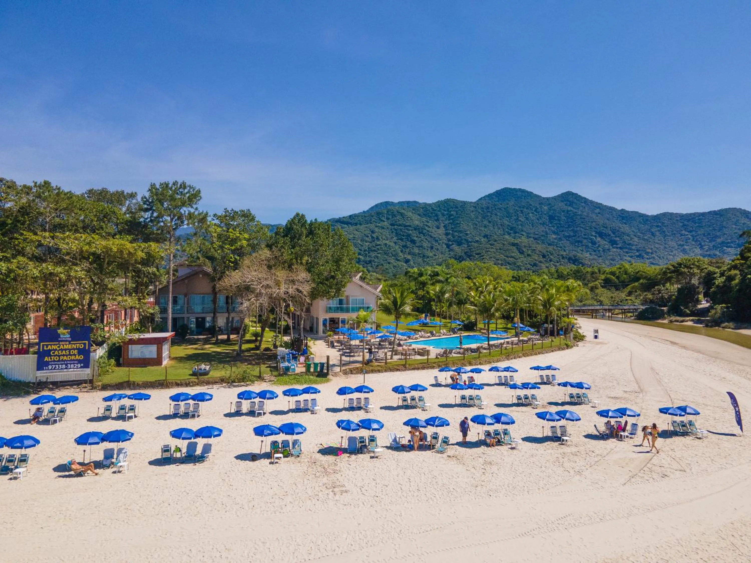 Property building in Beach Hotel Juquehy