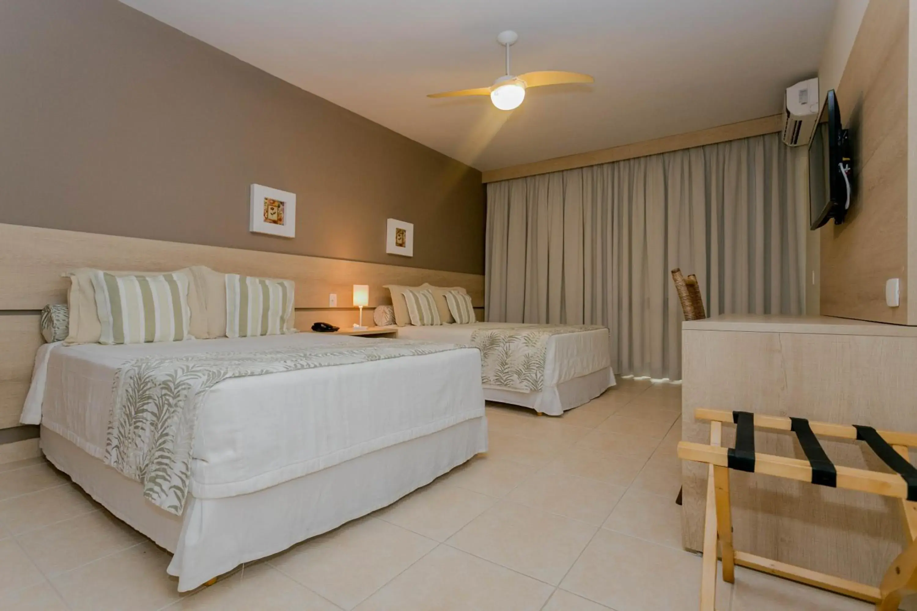 Double Room with Partial Sea View - Windsurf in Beach Hotel Juquehy Double Room with Partial Sea View - Windsurf in Beach Hotel Juquehy
