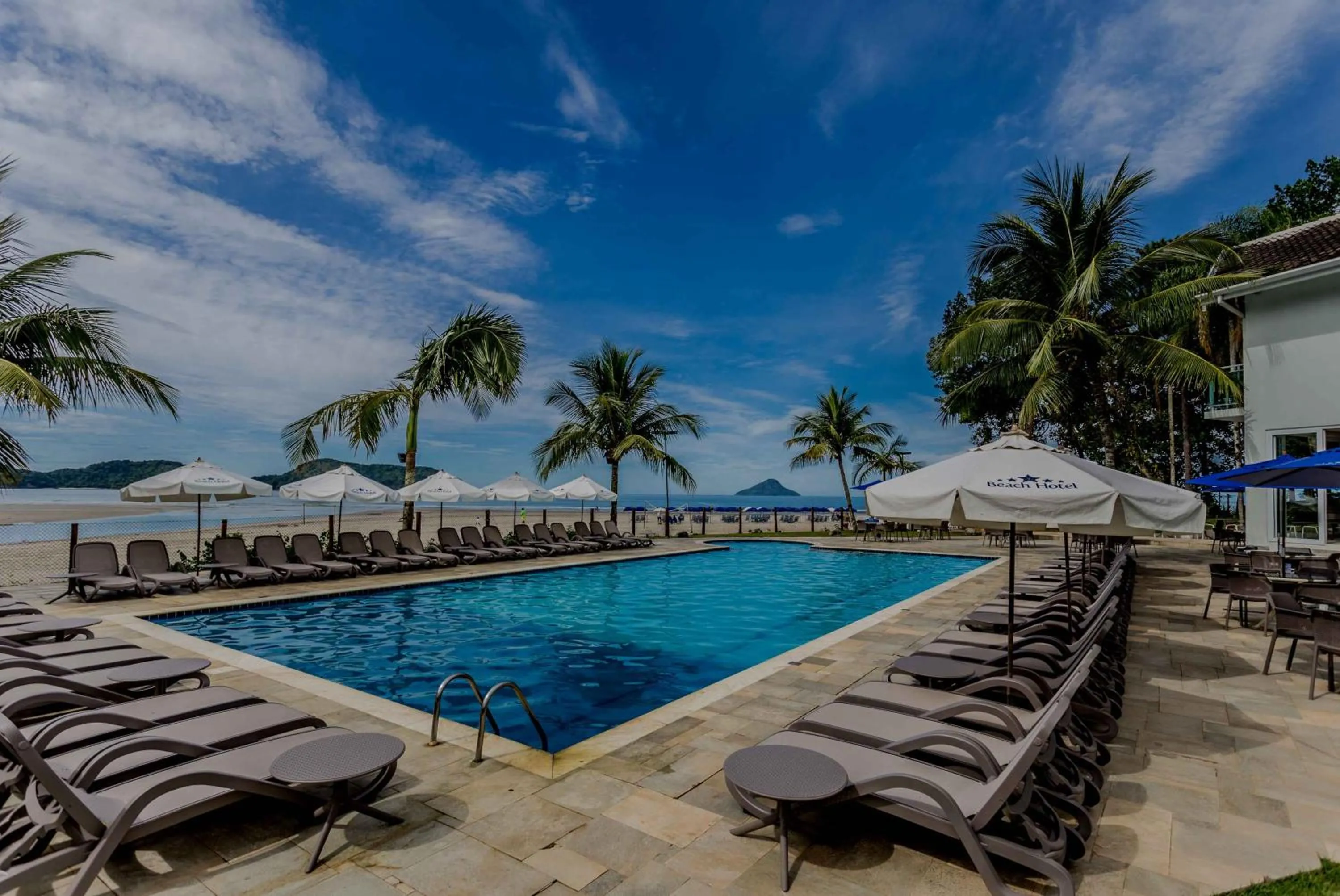 Pool view in Beach Hotel Juquehy
