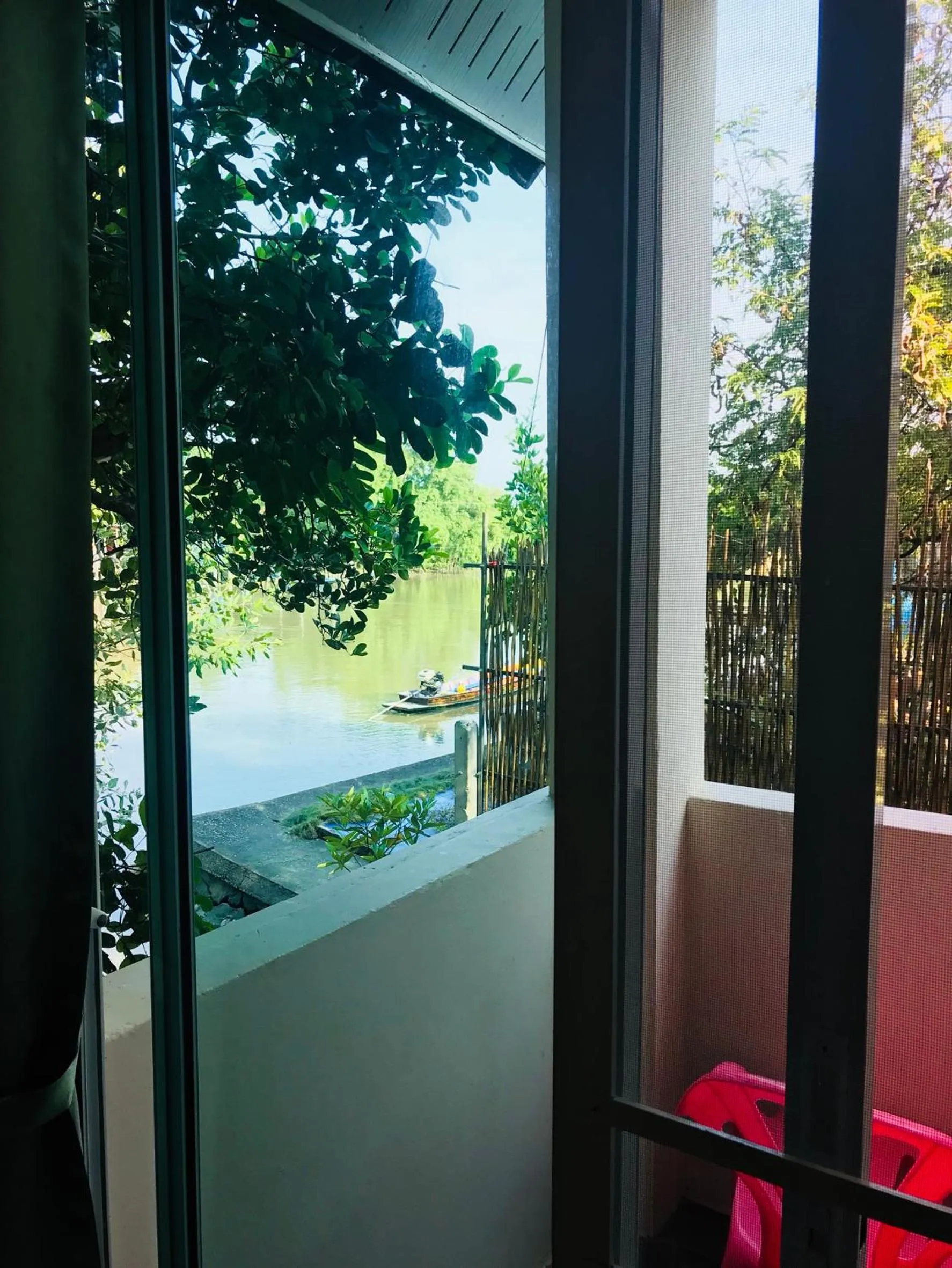 Baan Bon Resort Bang Tabun