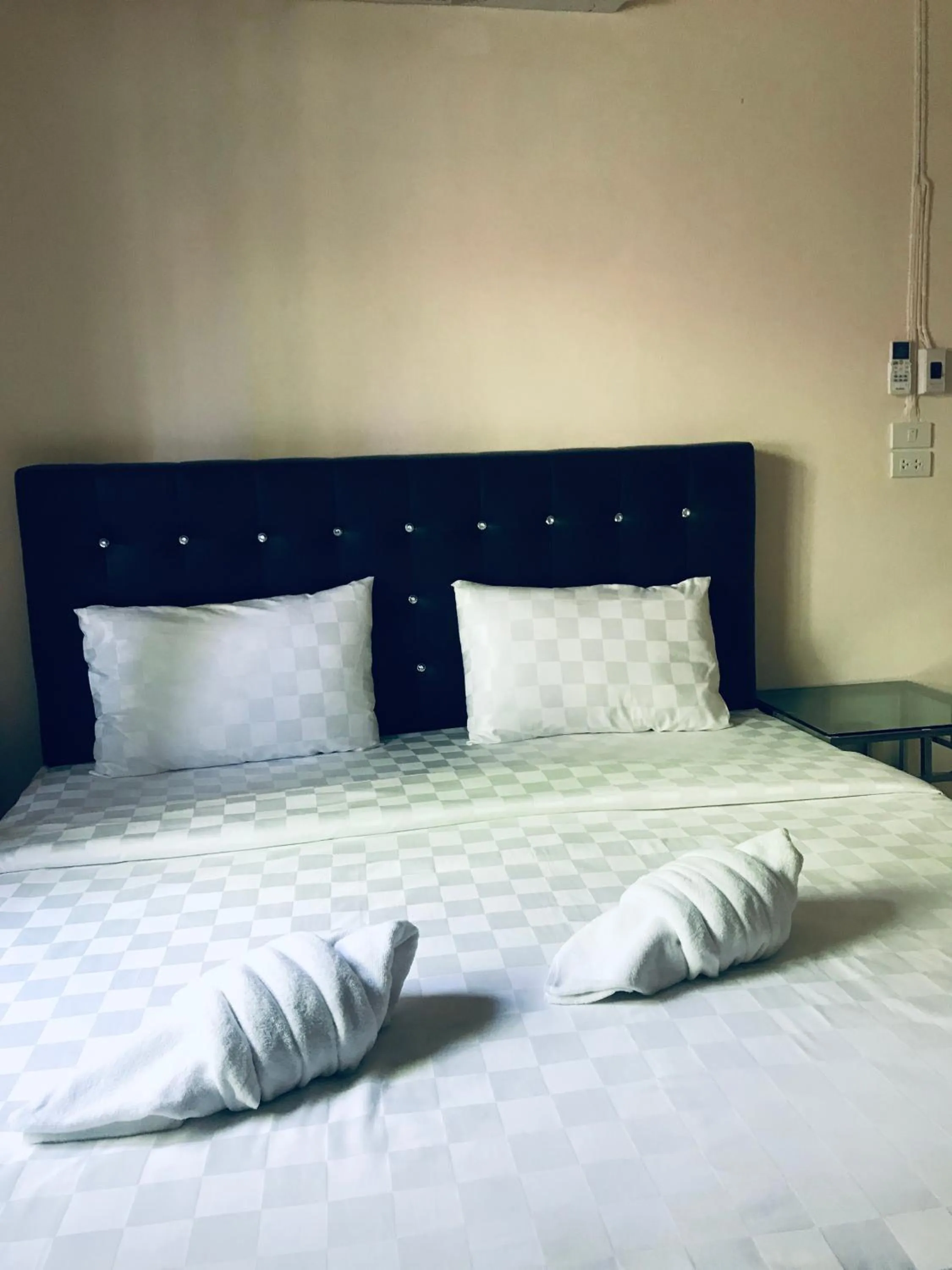 Bed in Baan Bon Resort Bang Tabun