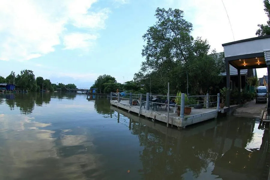 Baan Bon Resort Bang Tabun