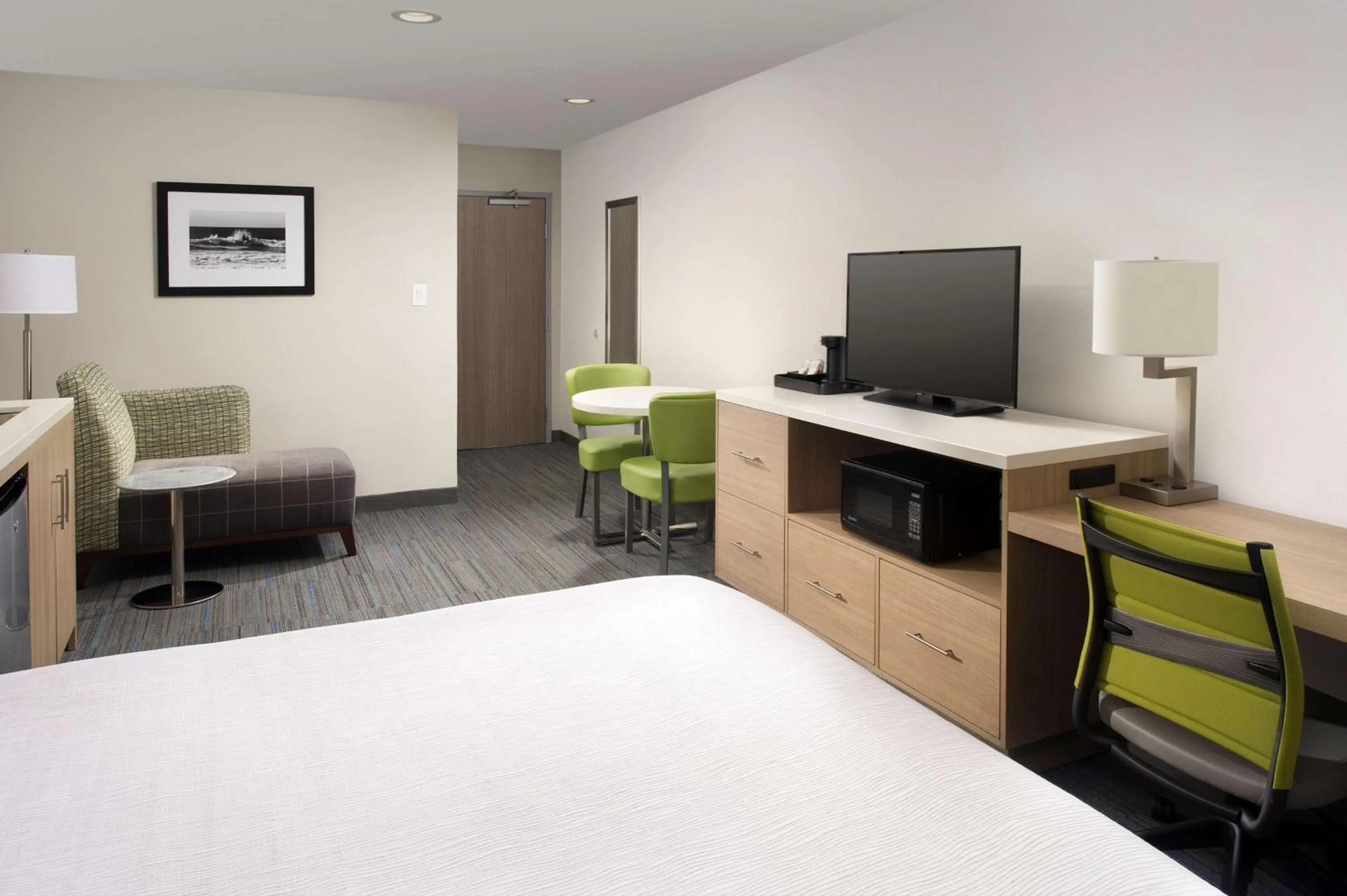 Bedroom, Bed in Best Western Beachside Inn