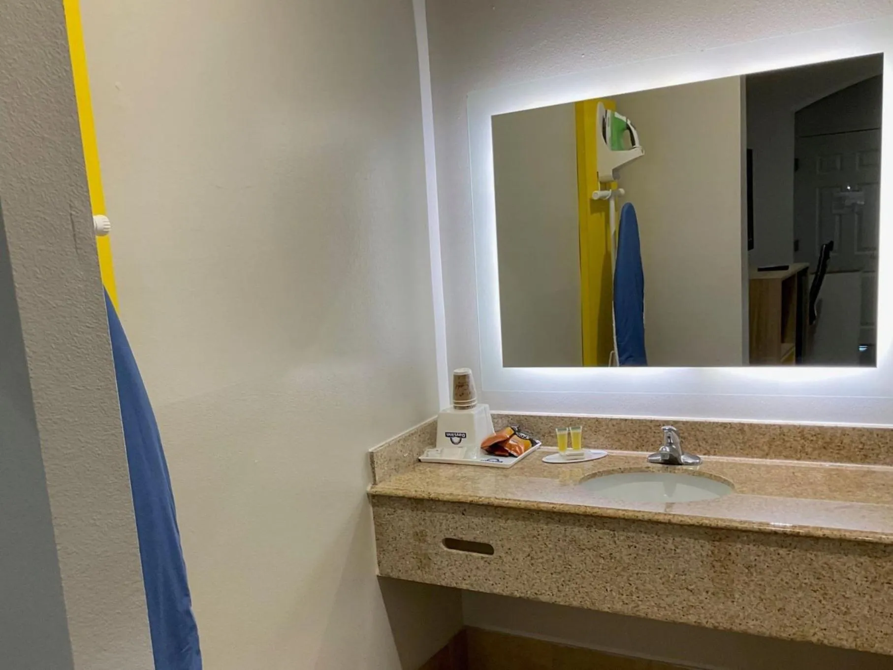 Bathroom in Days Inn by Wyndham Humble/Houston Intercontinental Airport