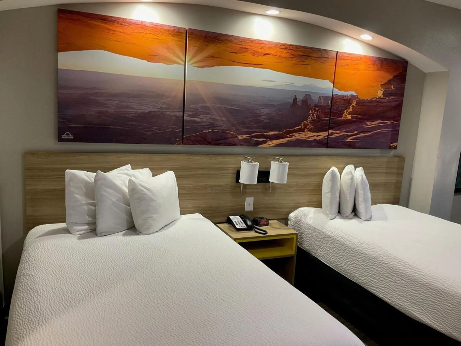 Bedroom, Bed in Days Inn by Wyndham Humble/Houston Intercontinental Airport