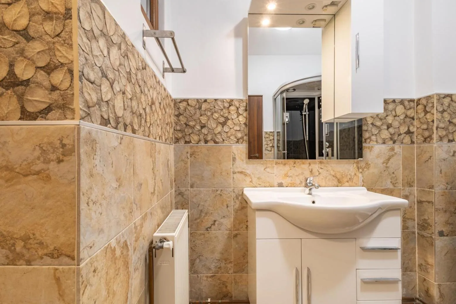 Downtown Victoria Apartments By CityBookings