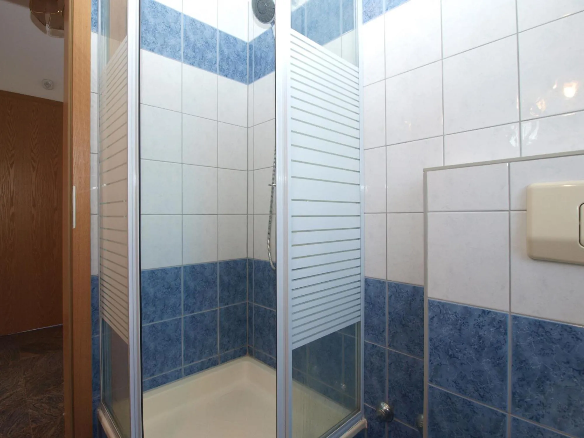 Apartments Anto 1598