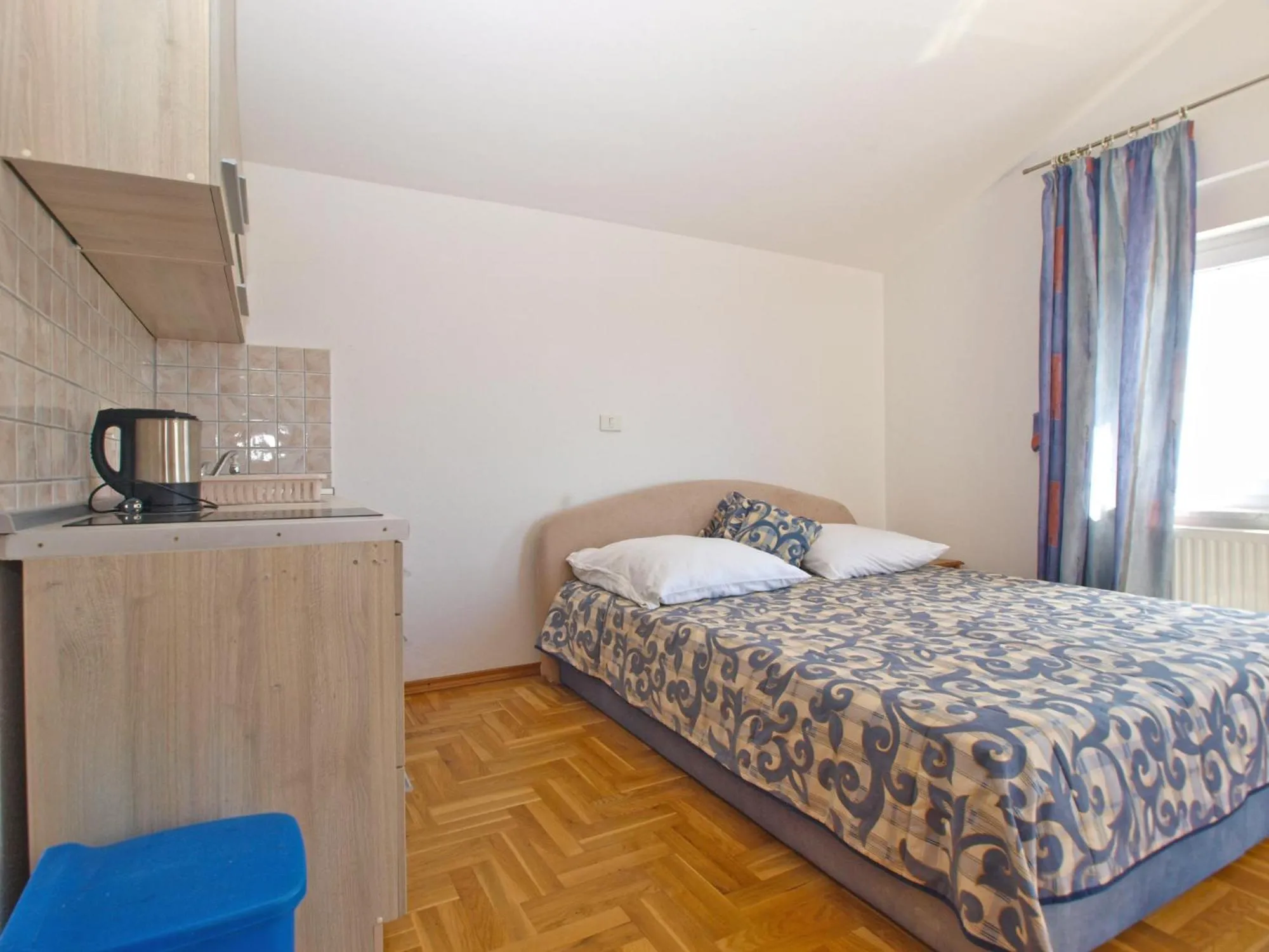 Bed in Apartments Anto 1598