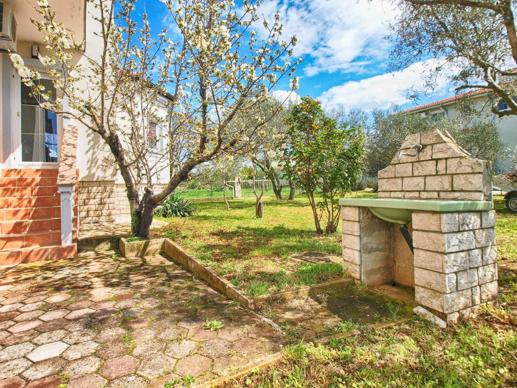Apartments Anto 1598